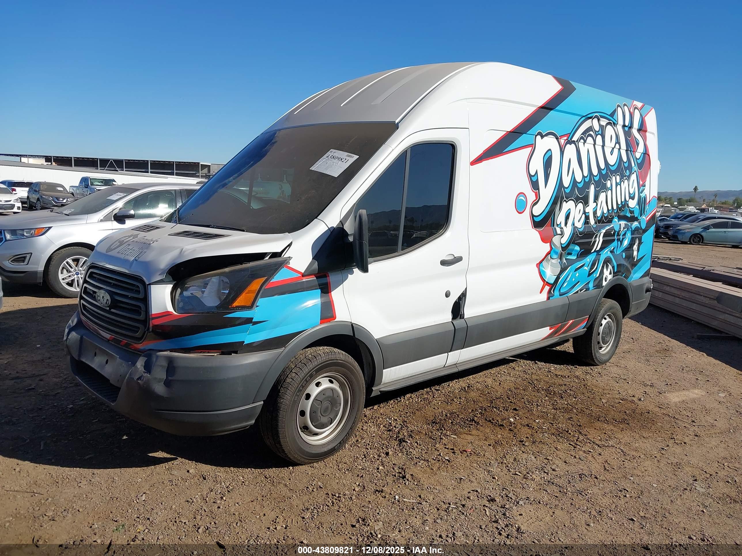 FORD TRANSIT-250 image 2