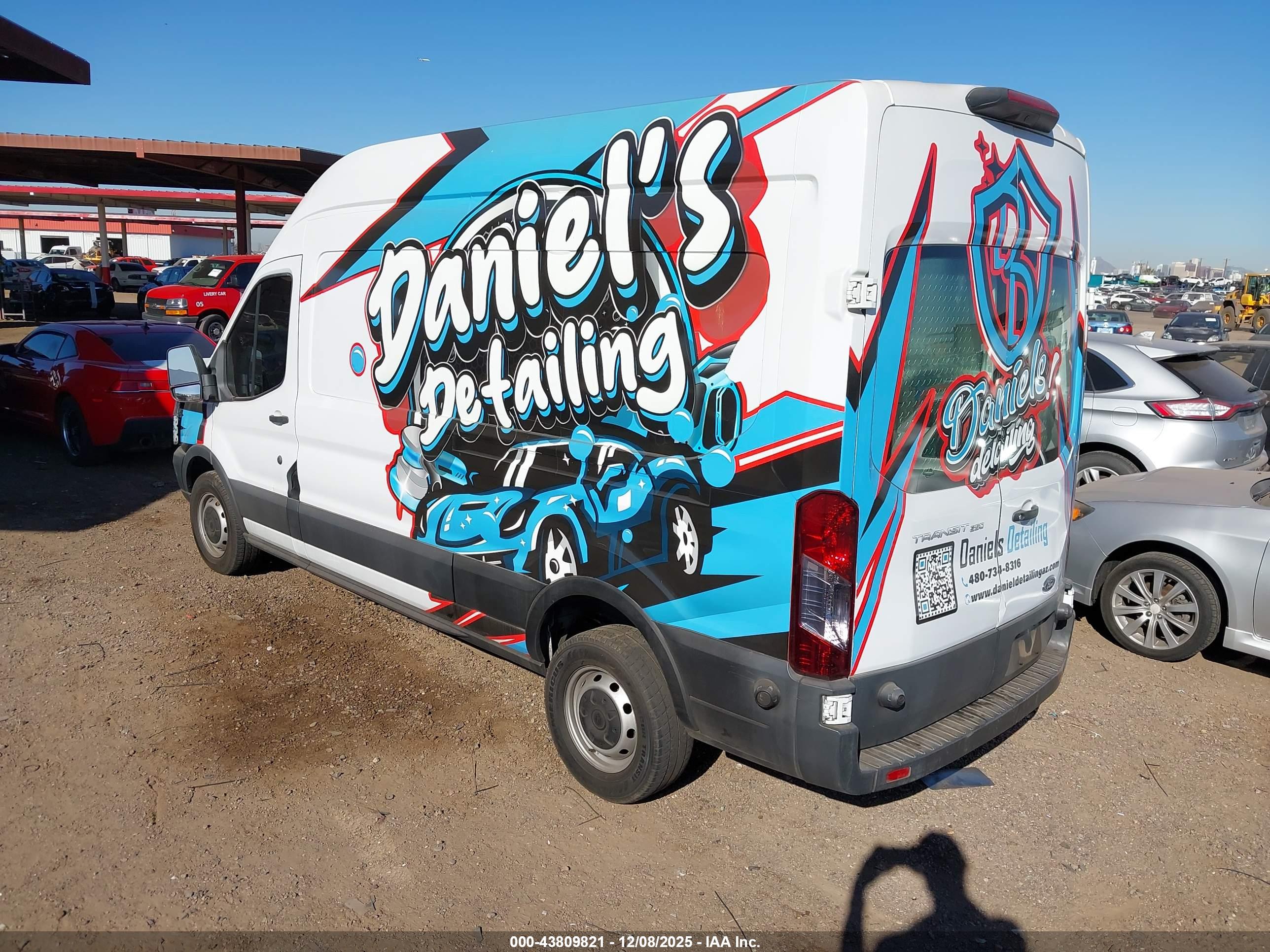 FORD TRANSIT-250 image 3