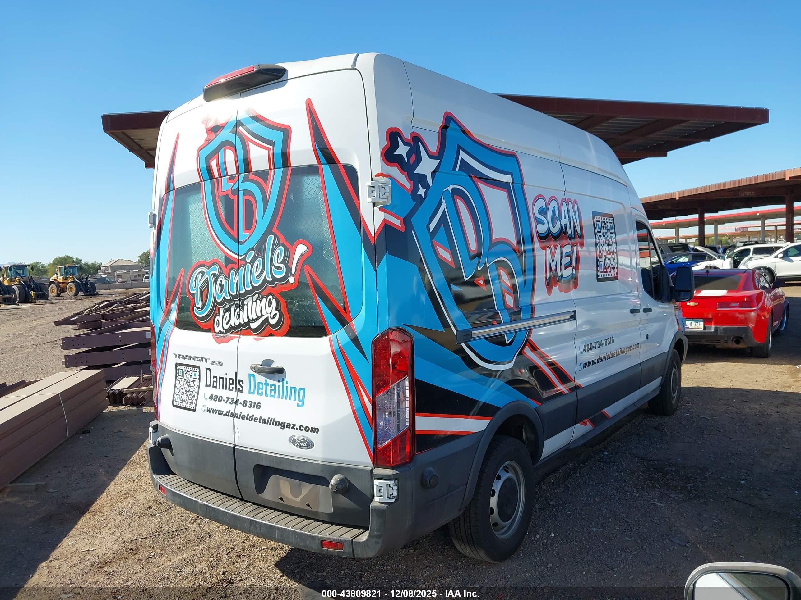 FORD TRANSIT-250 image 4