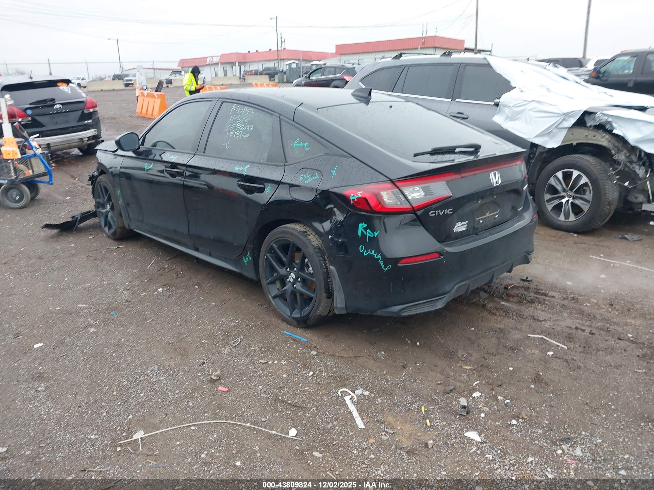 HONDA CIVIC image 3