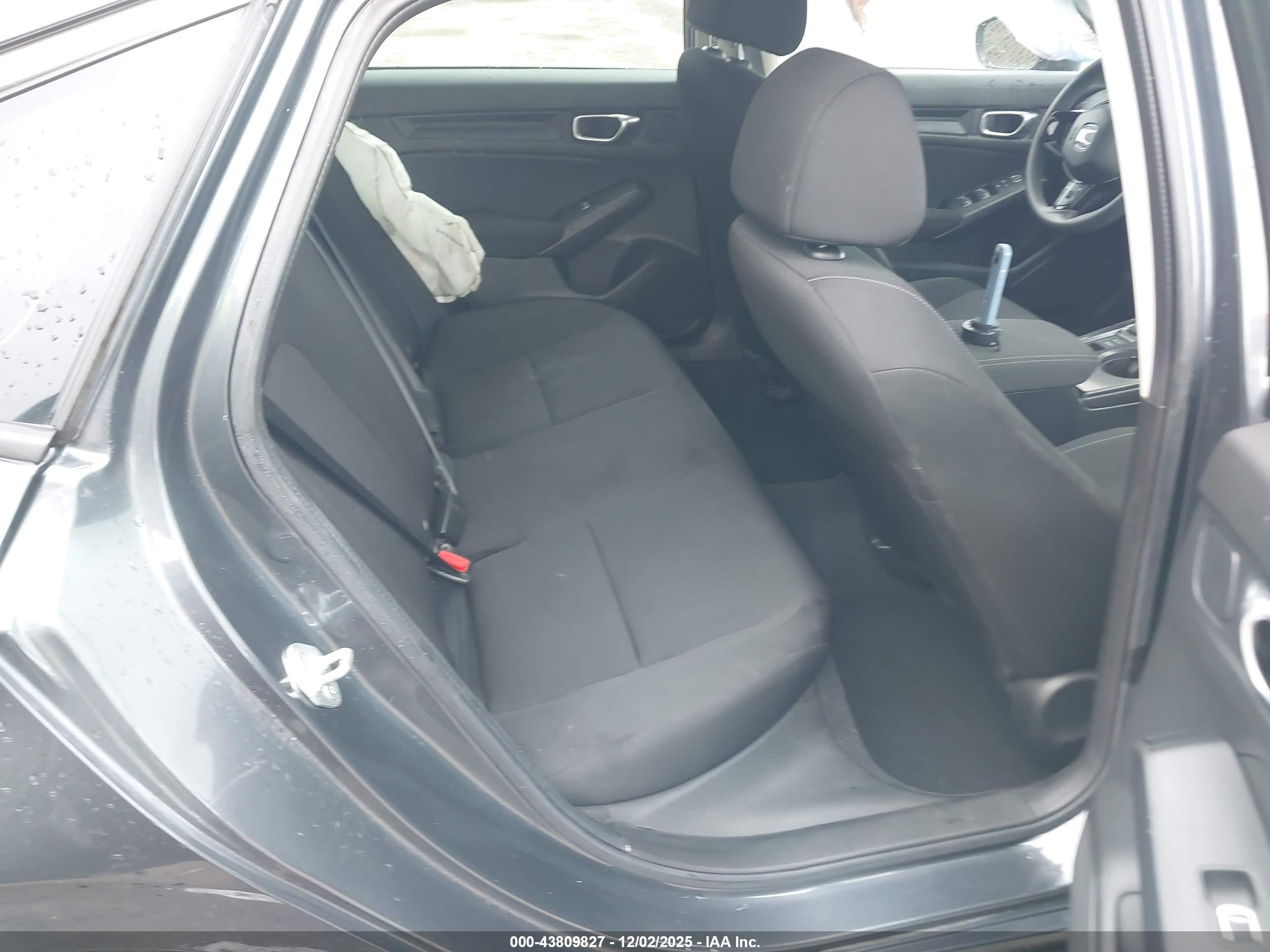 HONDA CIVIC image 8
