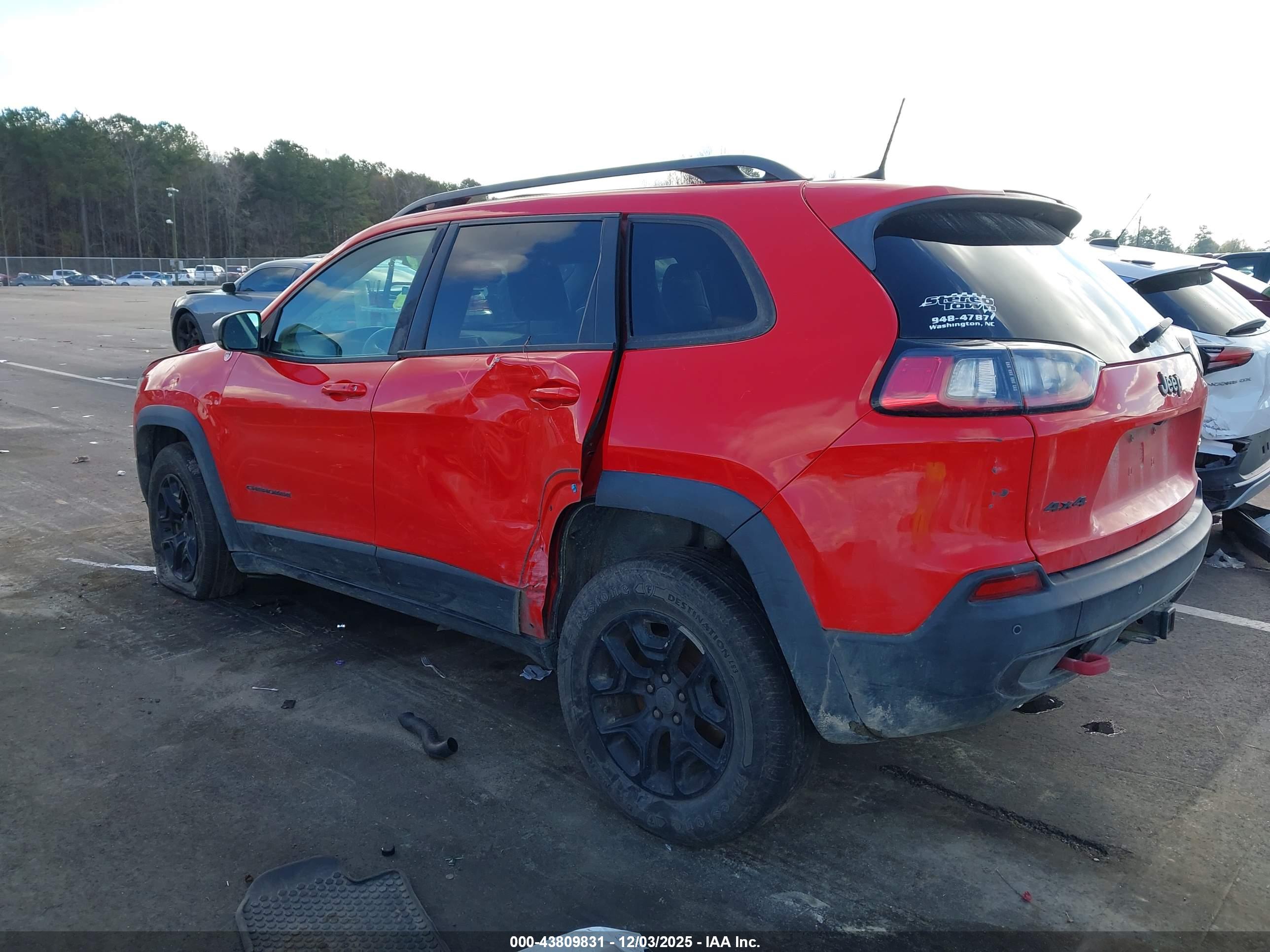 JEEP CHEROKEE image 3