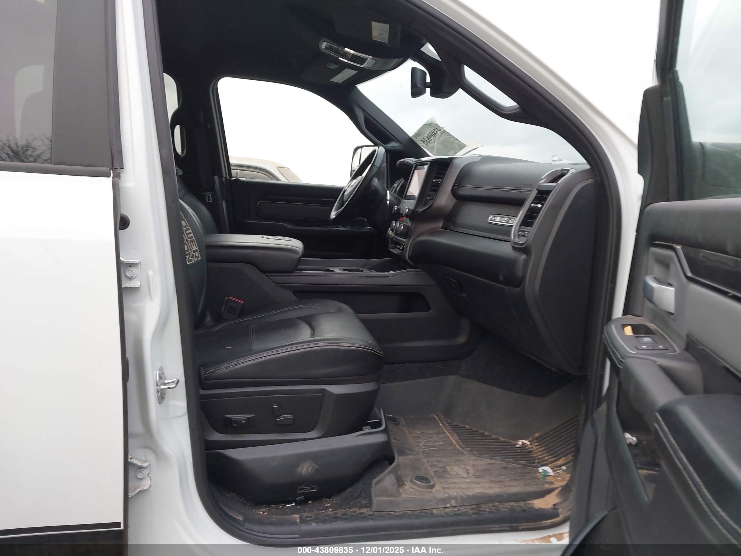 RAM 2500 image 5