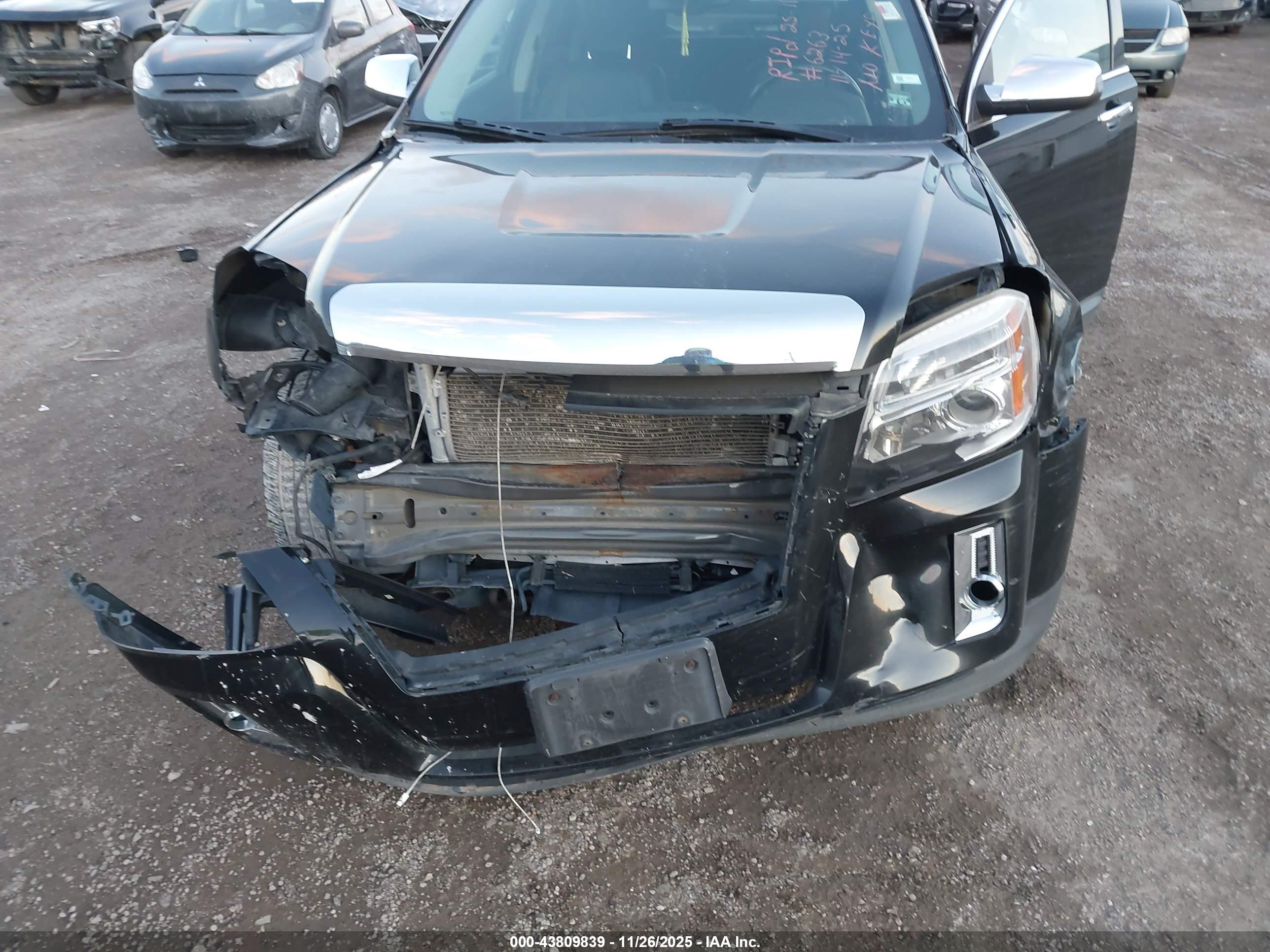 GMC TERRAIN image 6