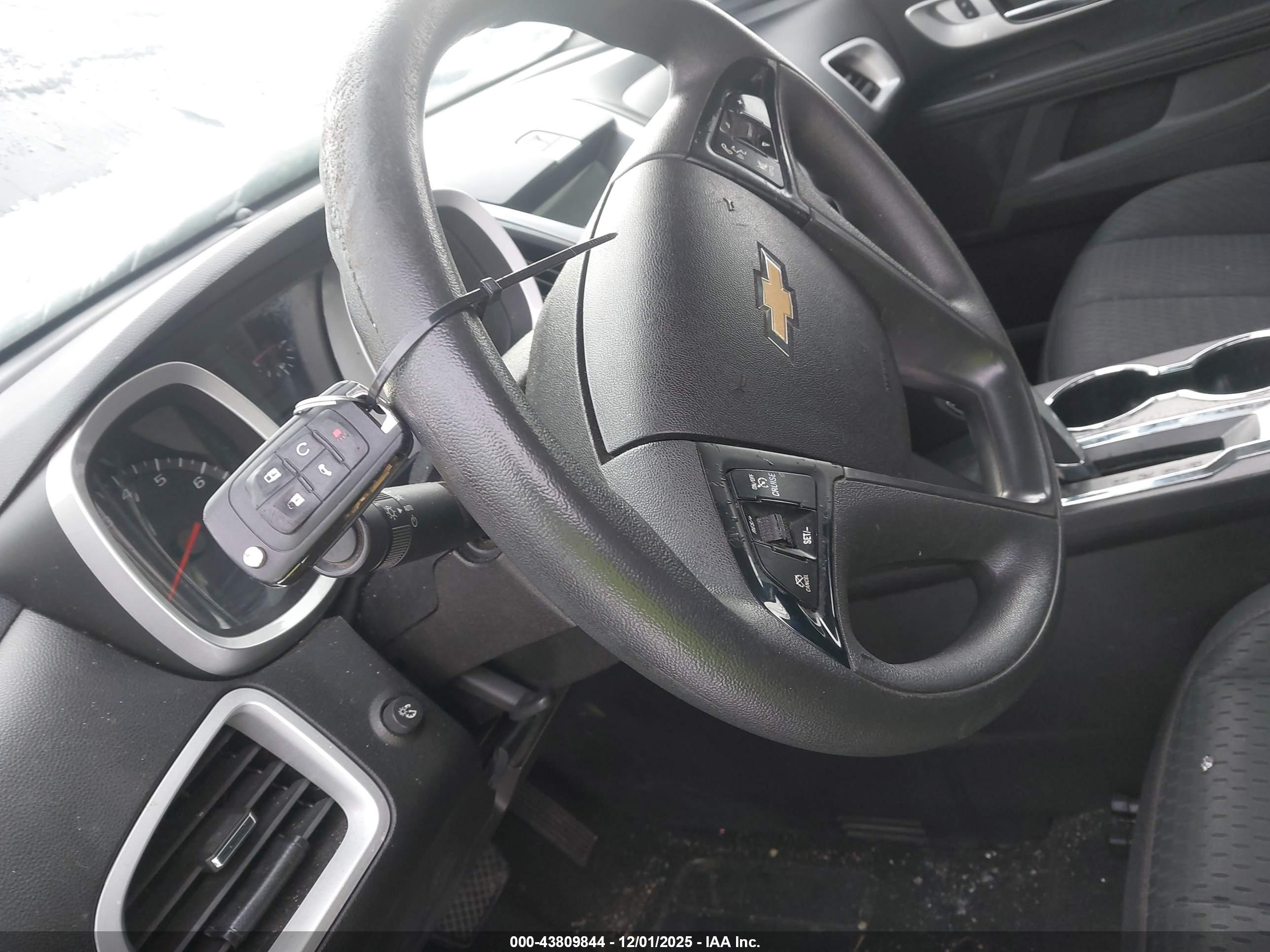 CHEVROLET EQUINOX image 11