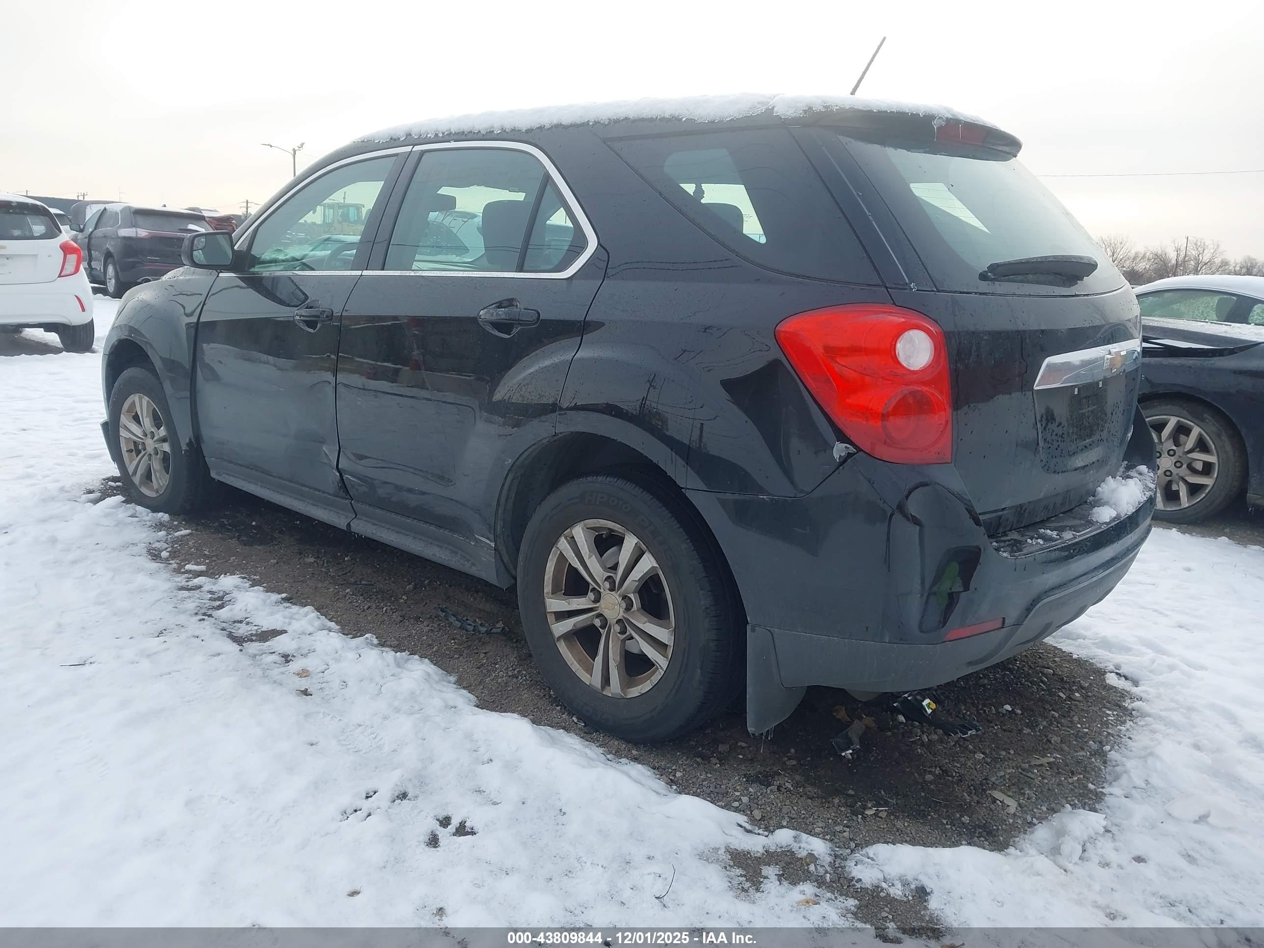 CHEVROLET EQUINOX image 3