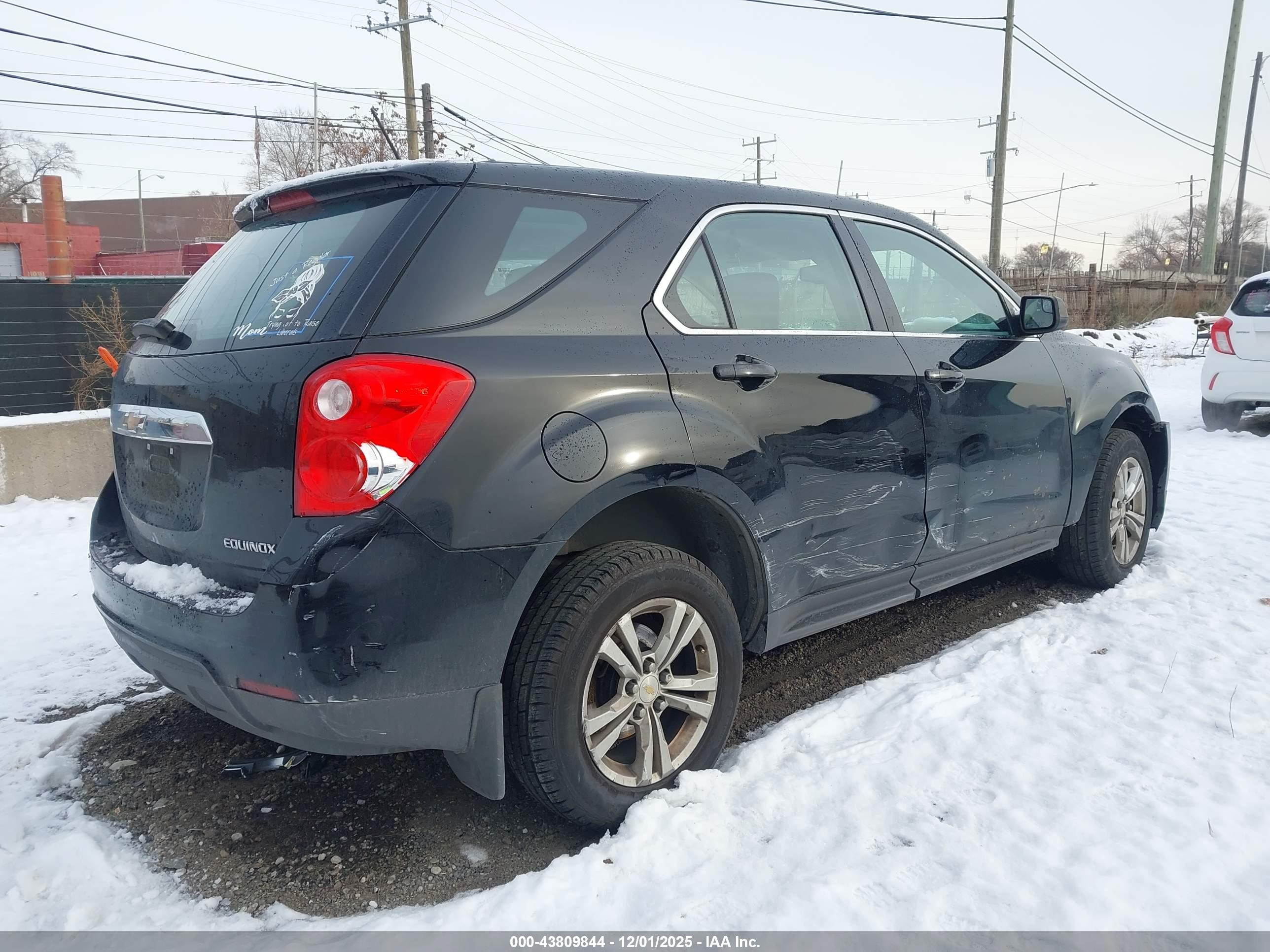CHEVROLET EQUINOX image 4
