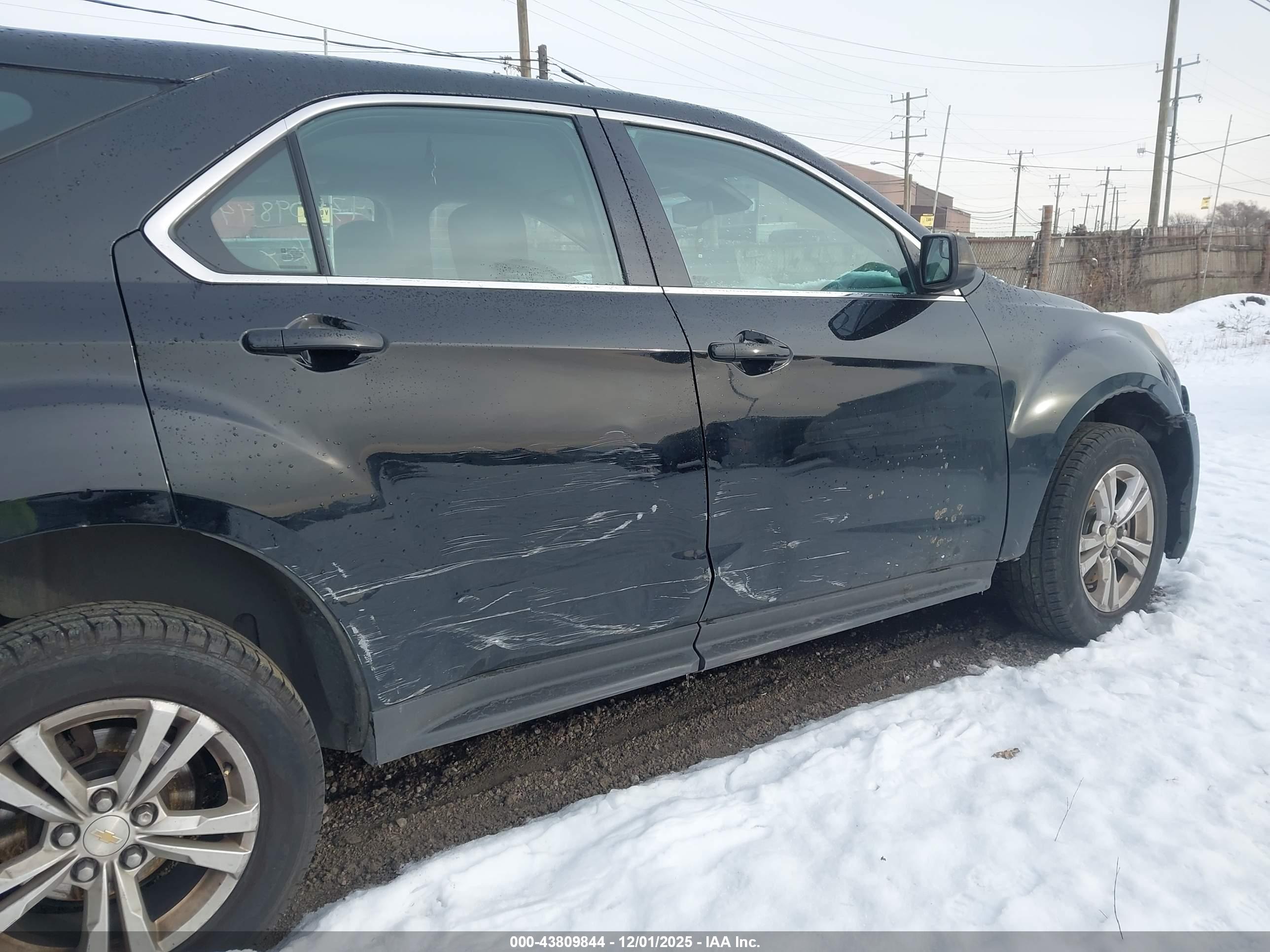CHEVROLET EQUINOX image 6