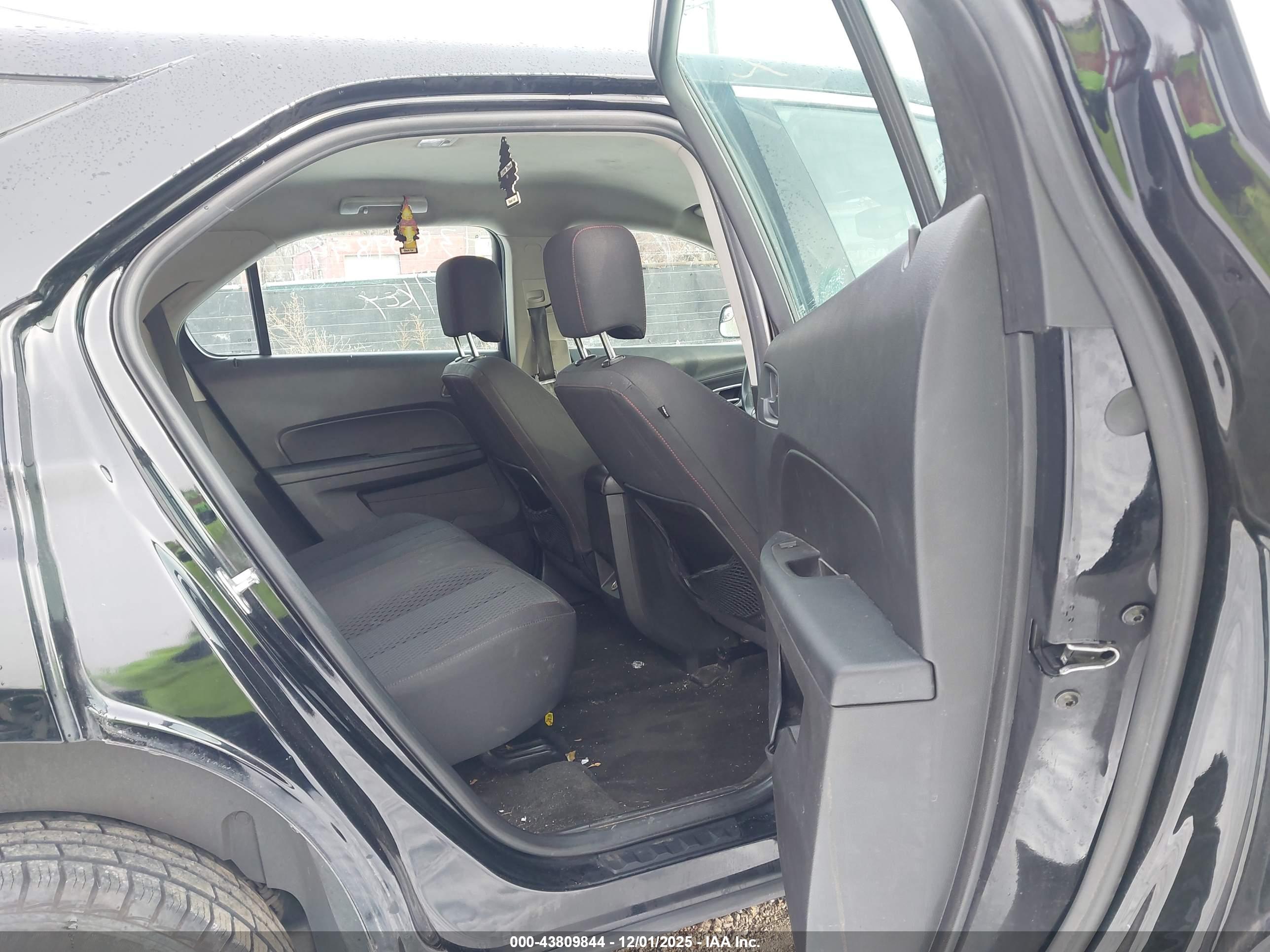 CHEVROLET EQUINOX image 8