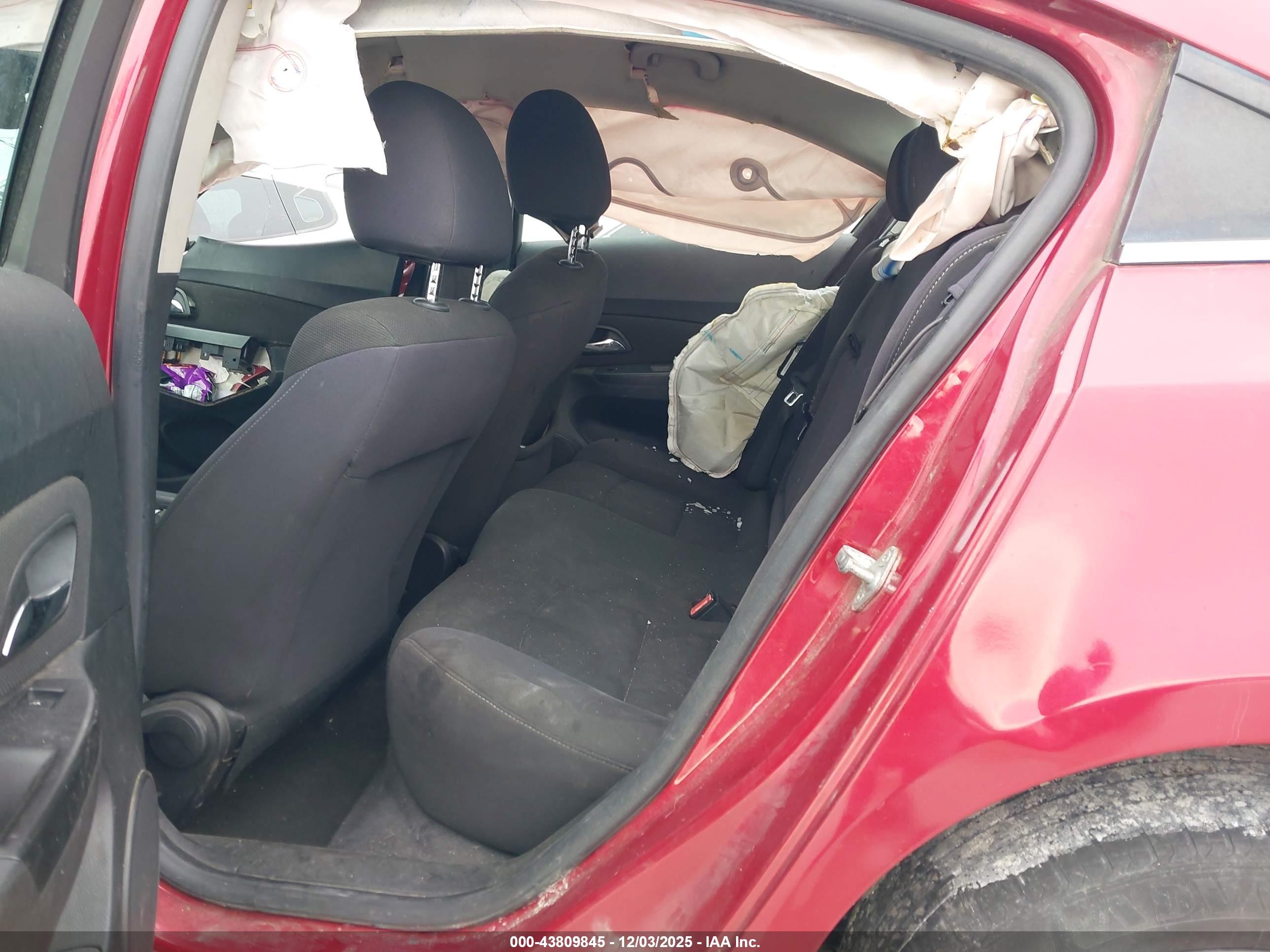 CHEVROLET CRUZE image 8