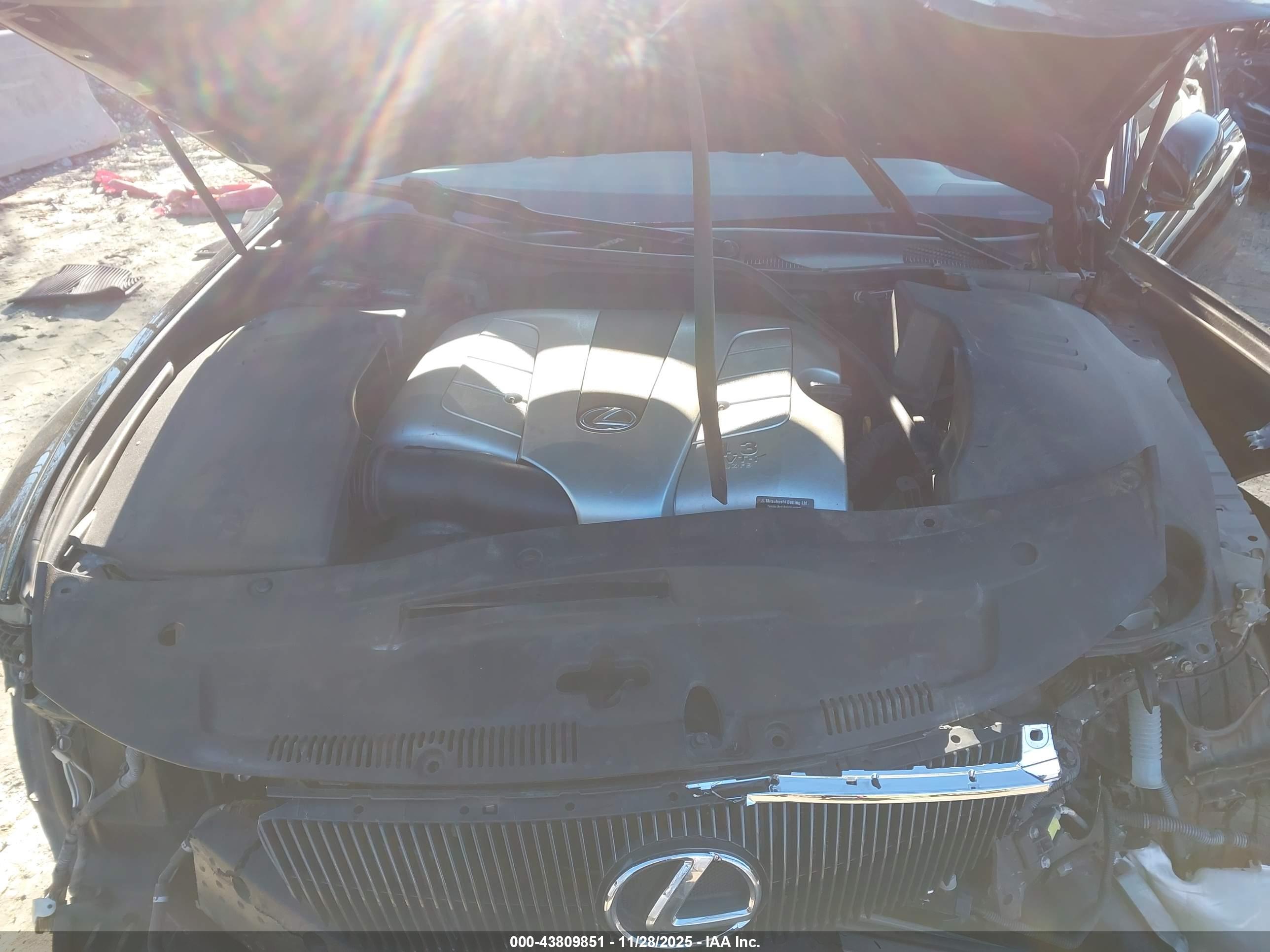 LEXUS GS image 10