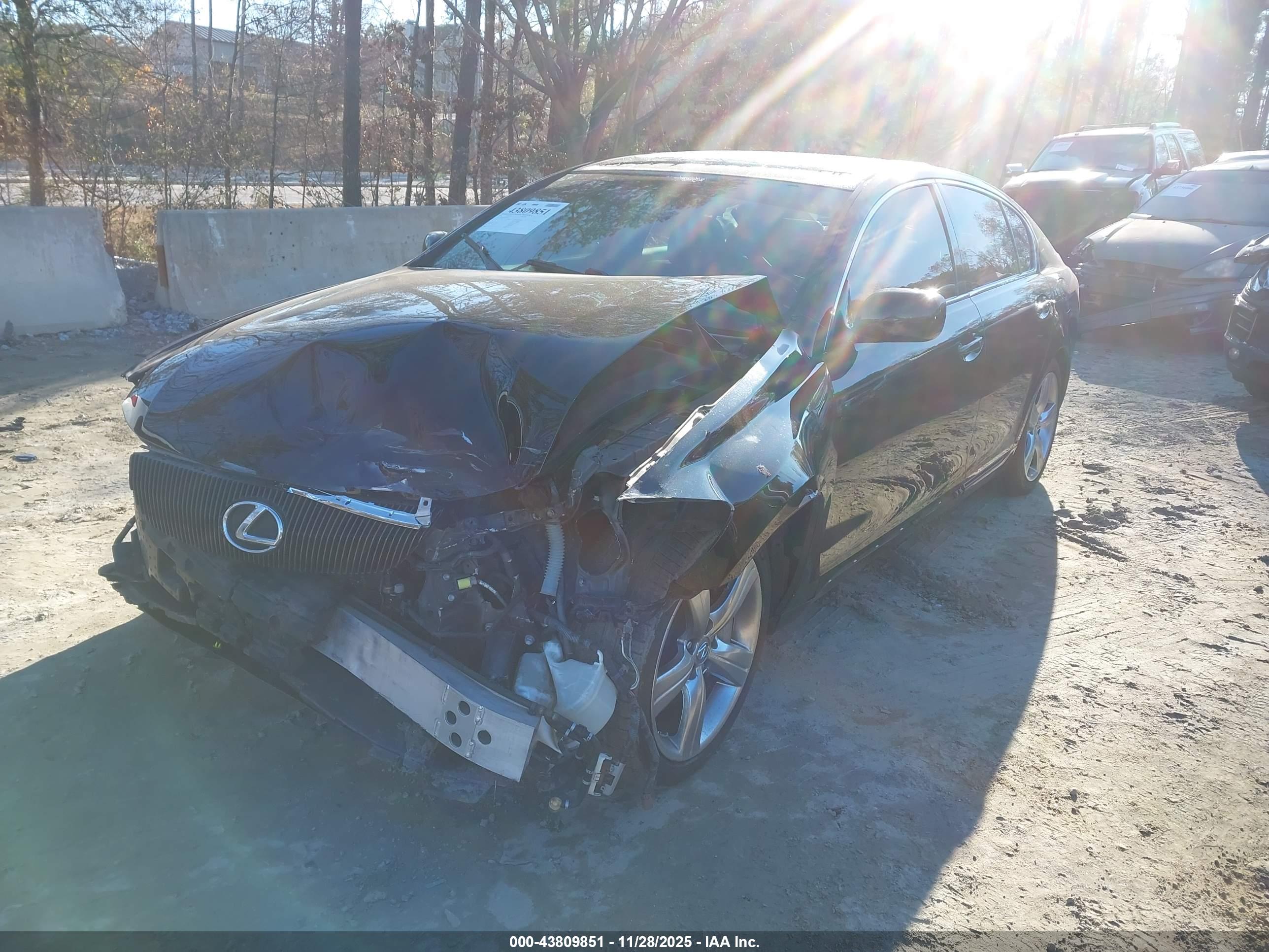 LEXUS GS image 2