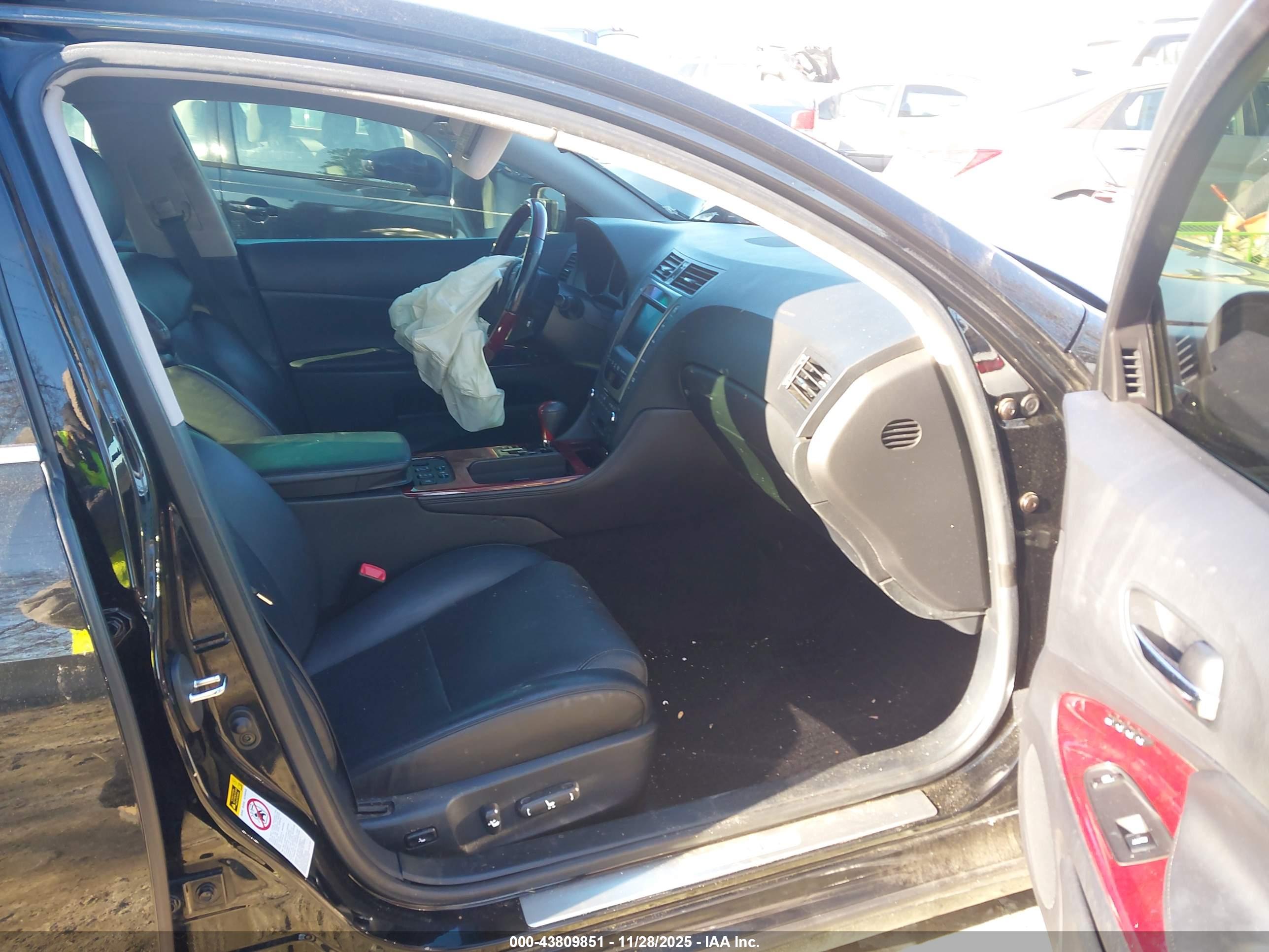 LEXUS GS image 5
