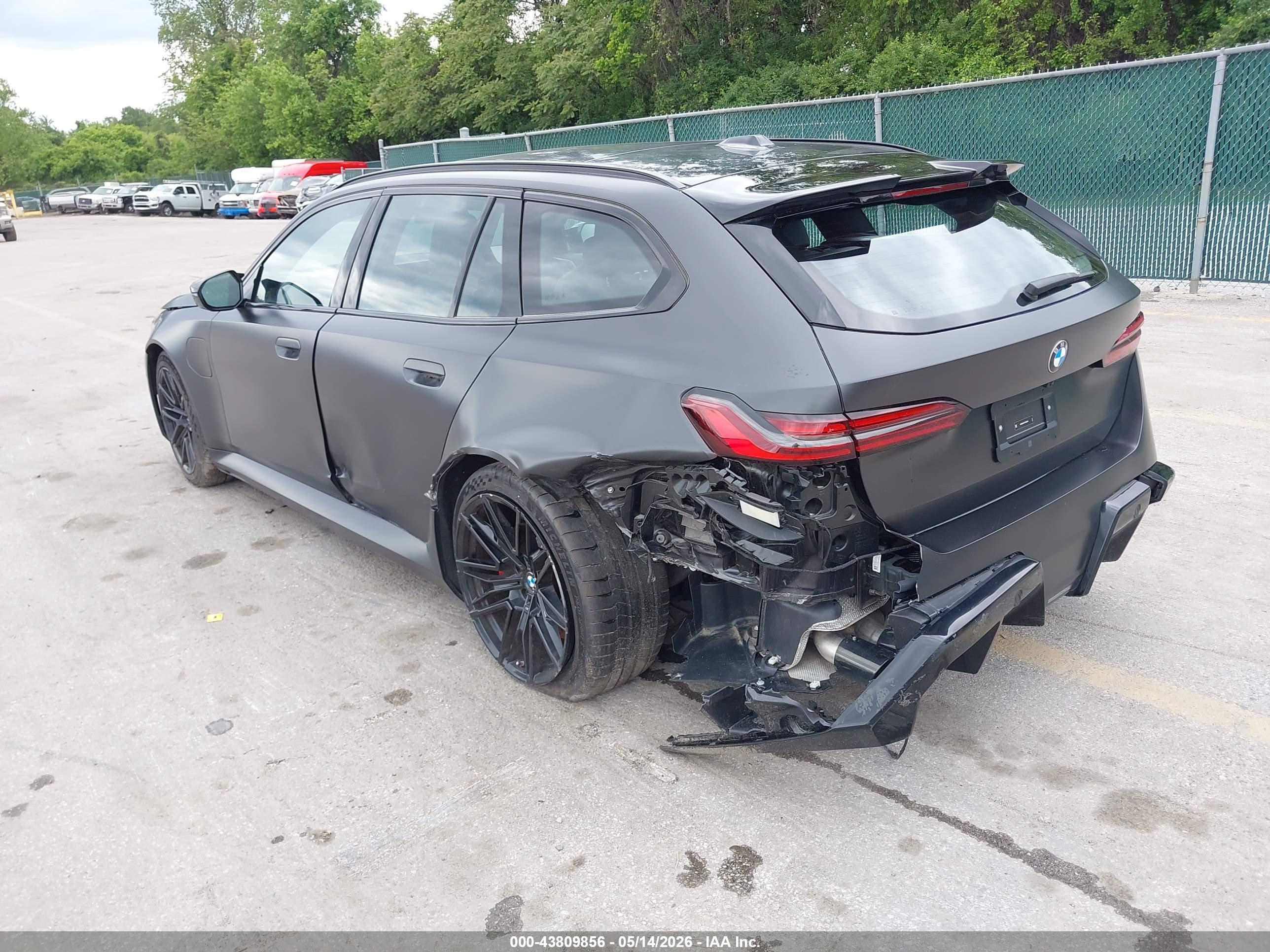 BMW M5 image 3