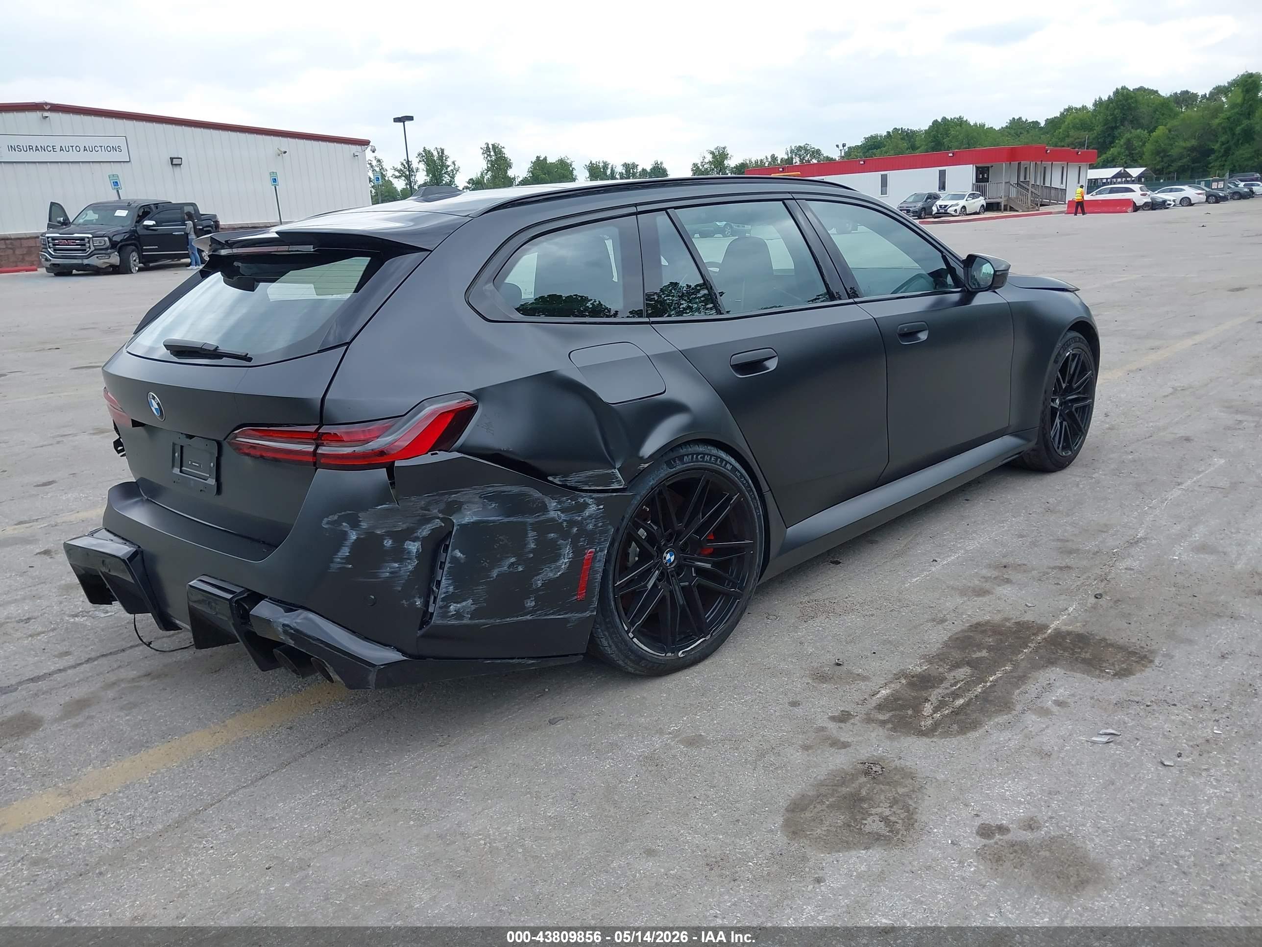 BMW M5 image 4