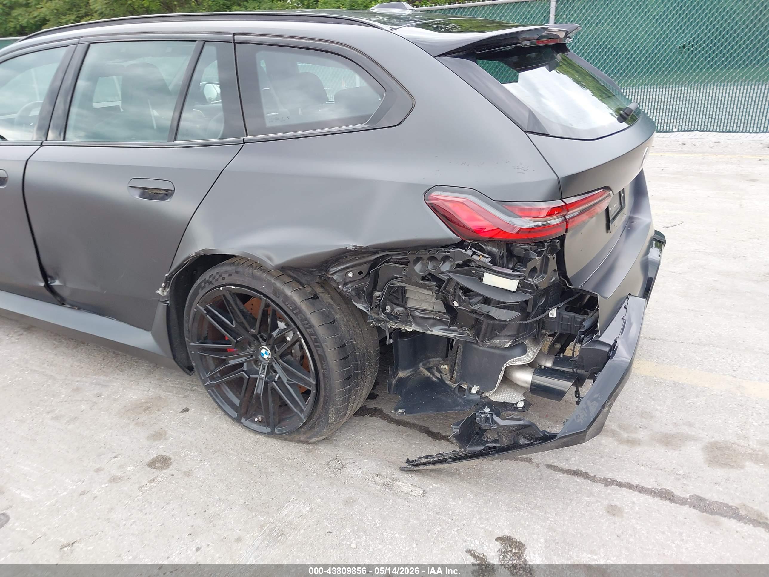 BMW M5 image 6
