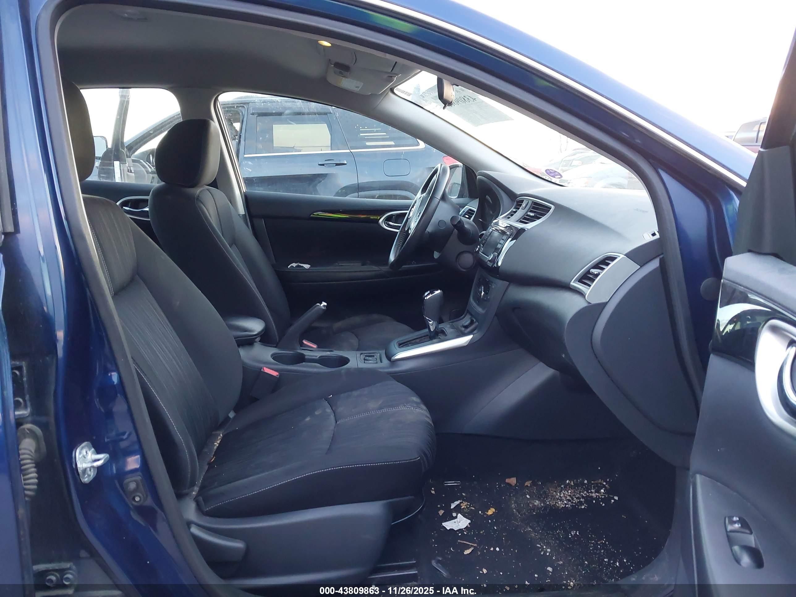 NISSAN SENTRA image 5