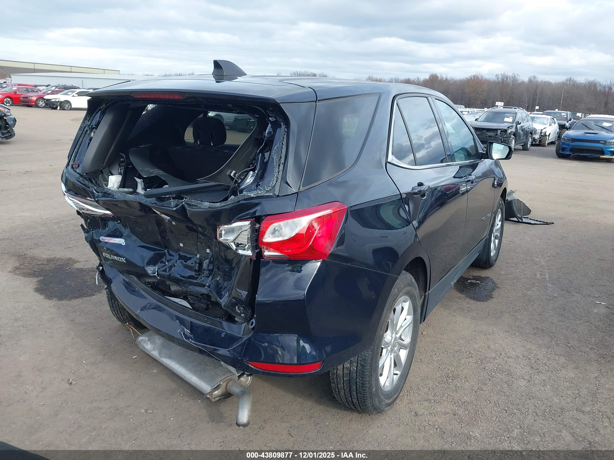 CHEVROLET EQUINOX image 4
