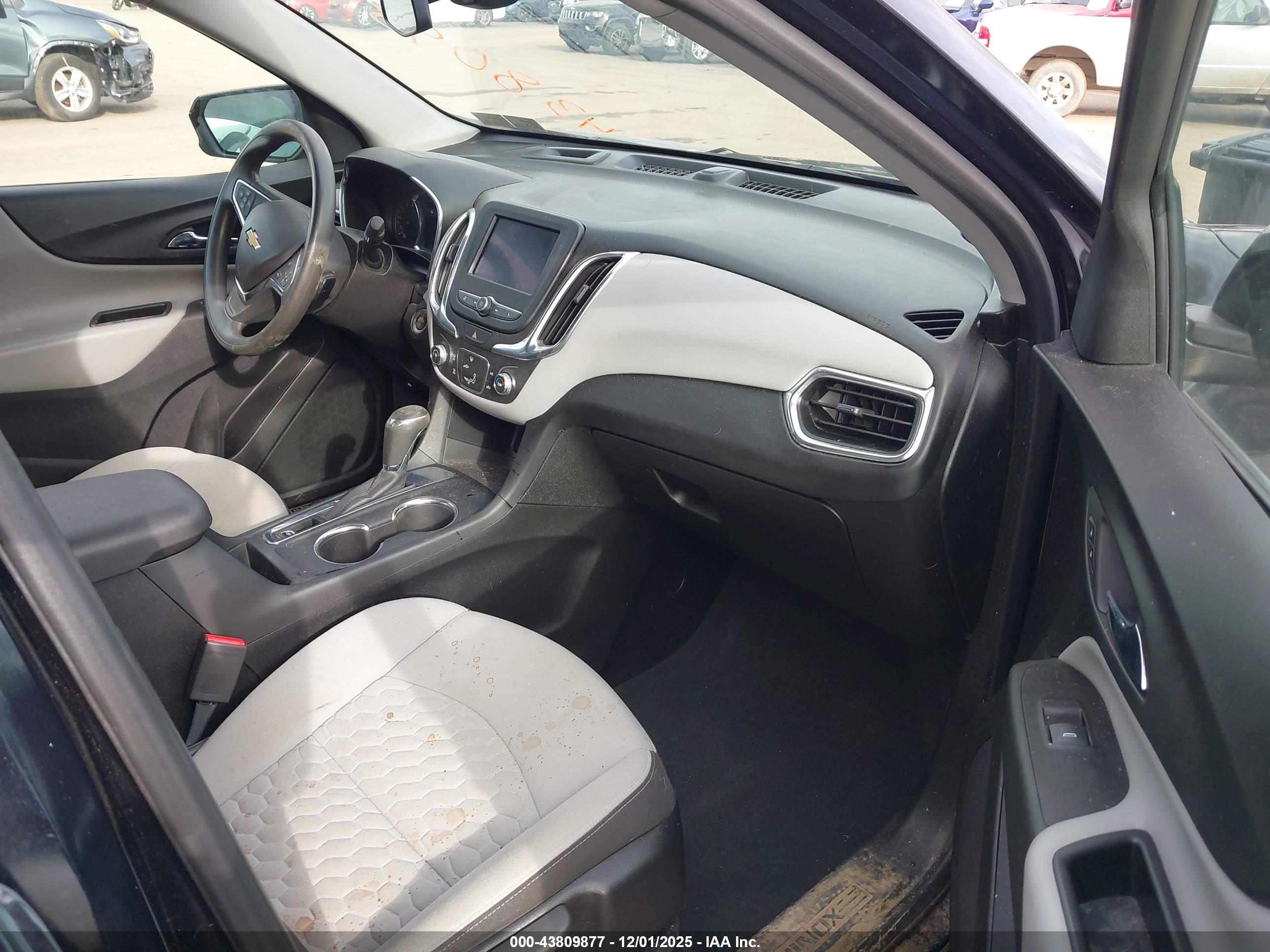 CHEVROLET EQUINOX image 5