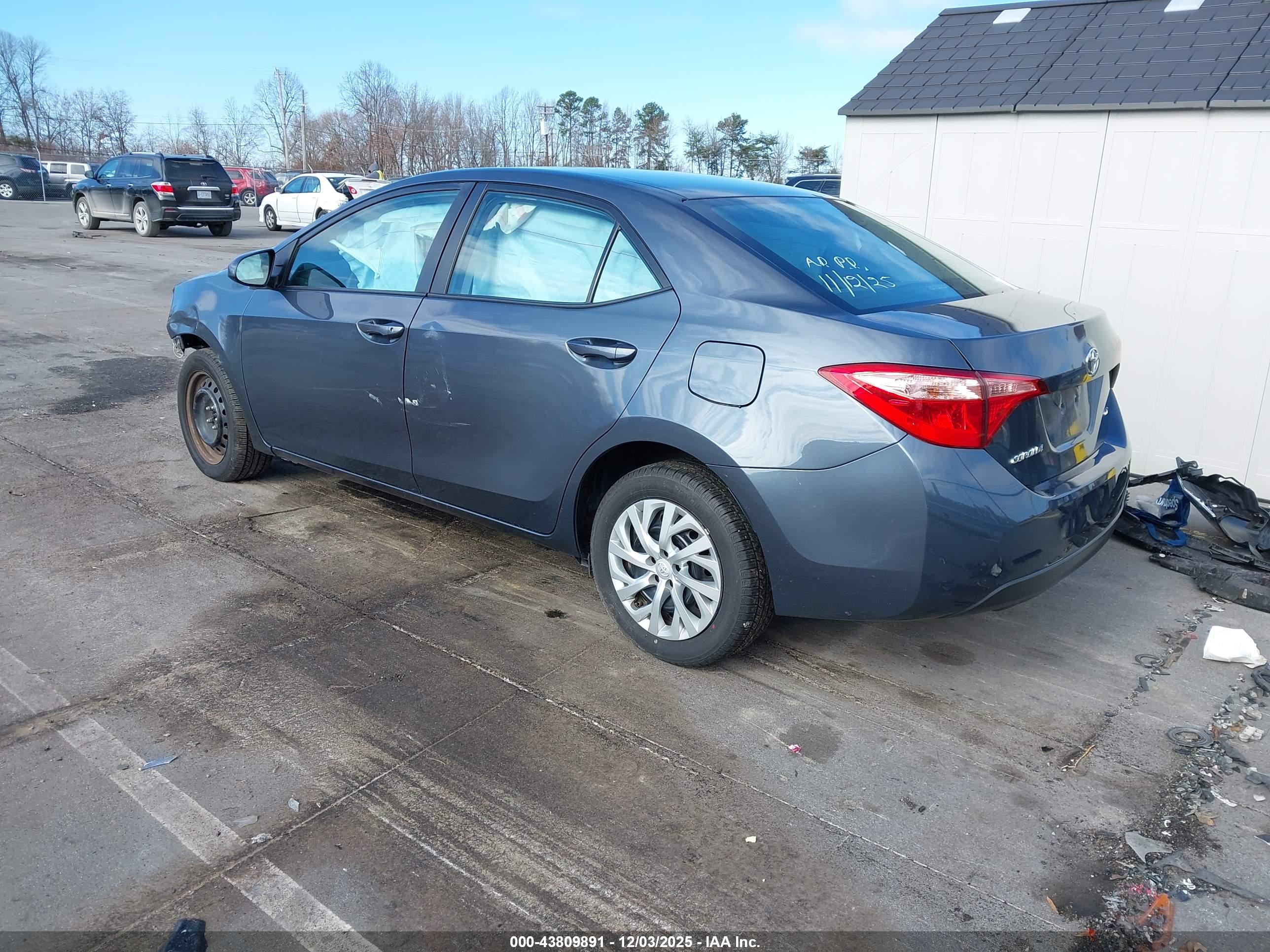 TOYOTA COROLLA image 3