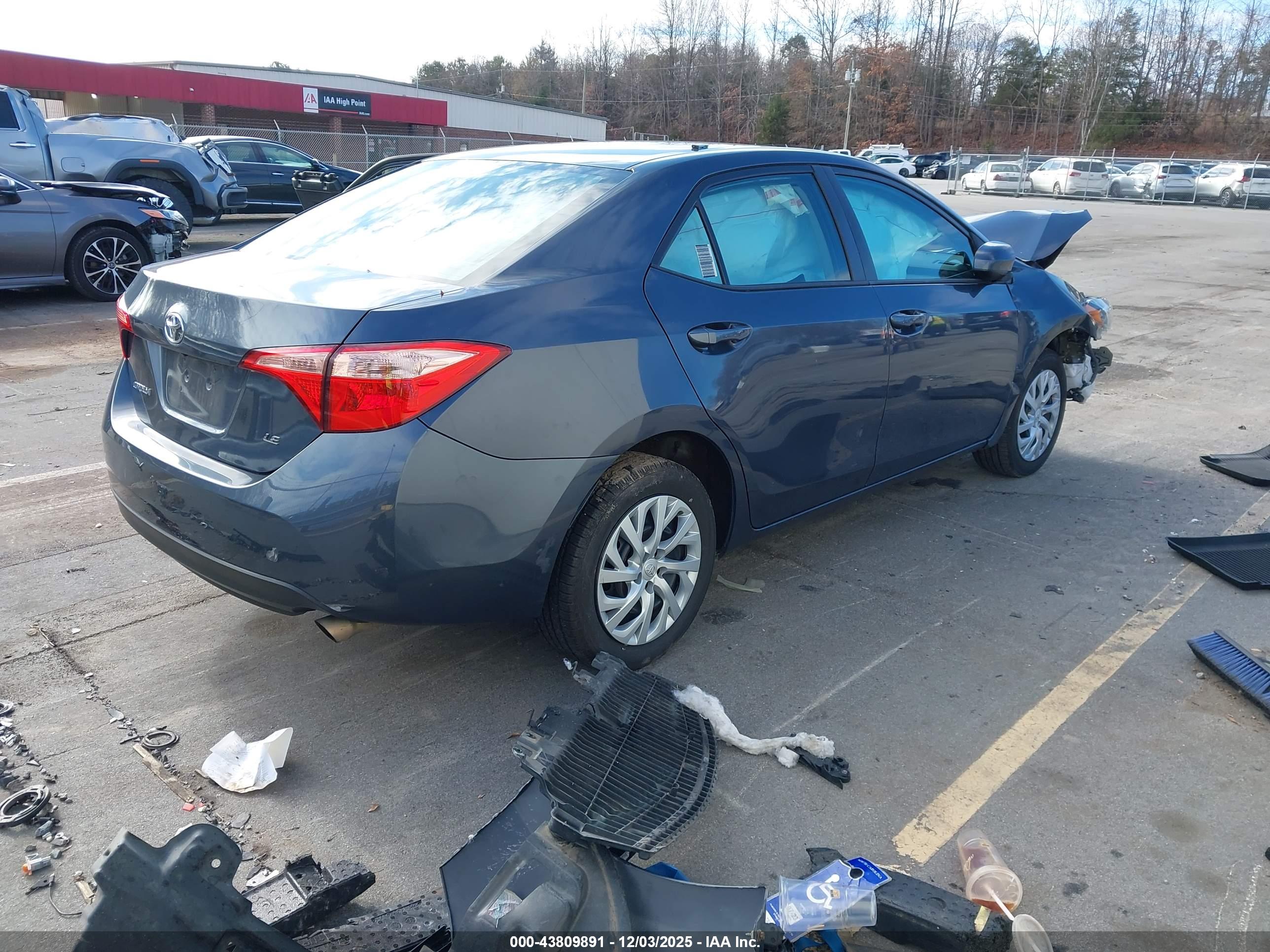 TOYOTA COROLLA image 4
