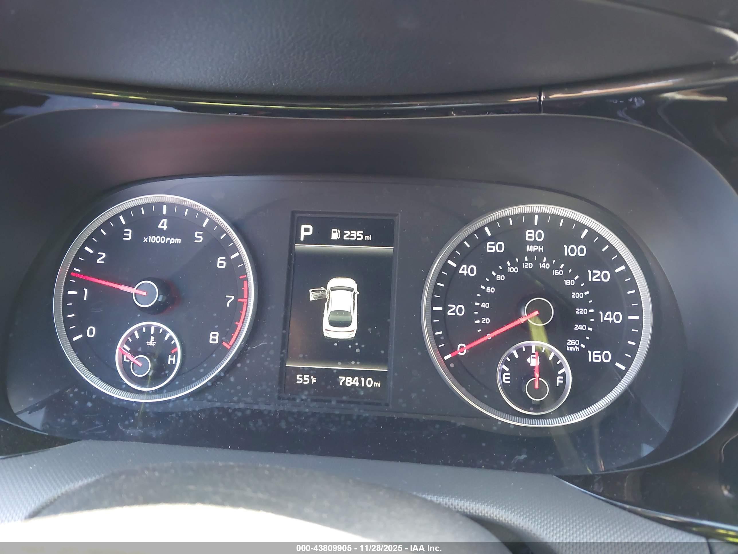 KIA K5 image 7