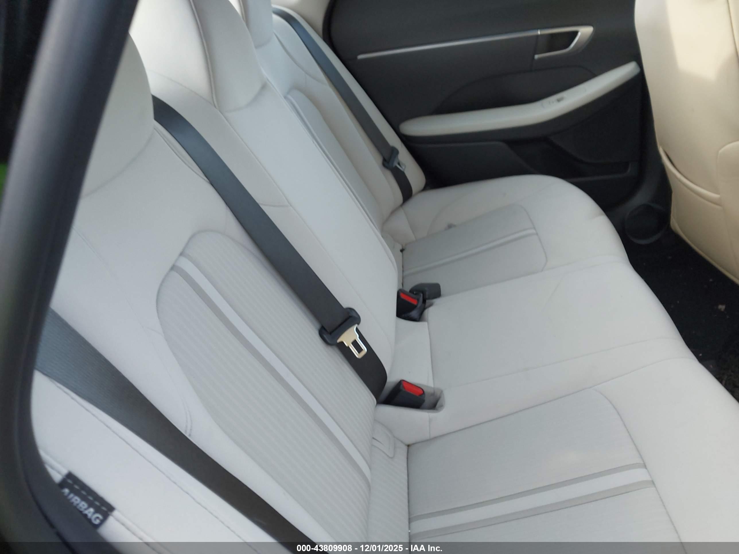 HYUNDAI SONATA image 8