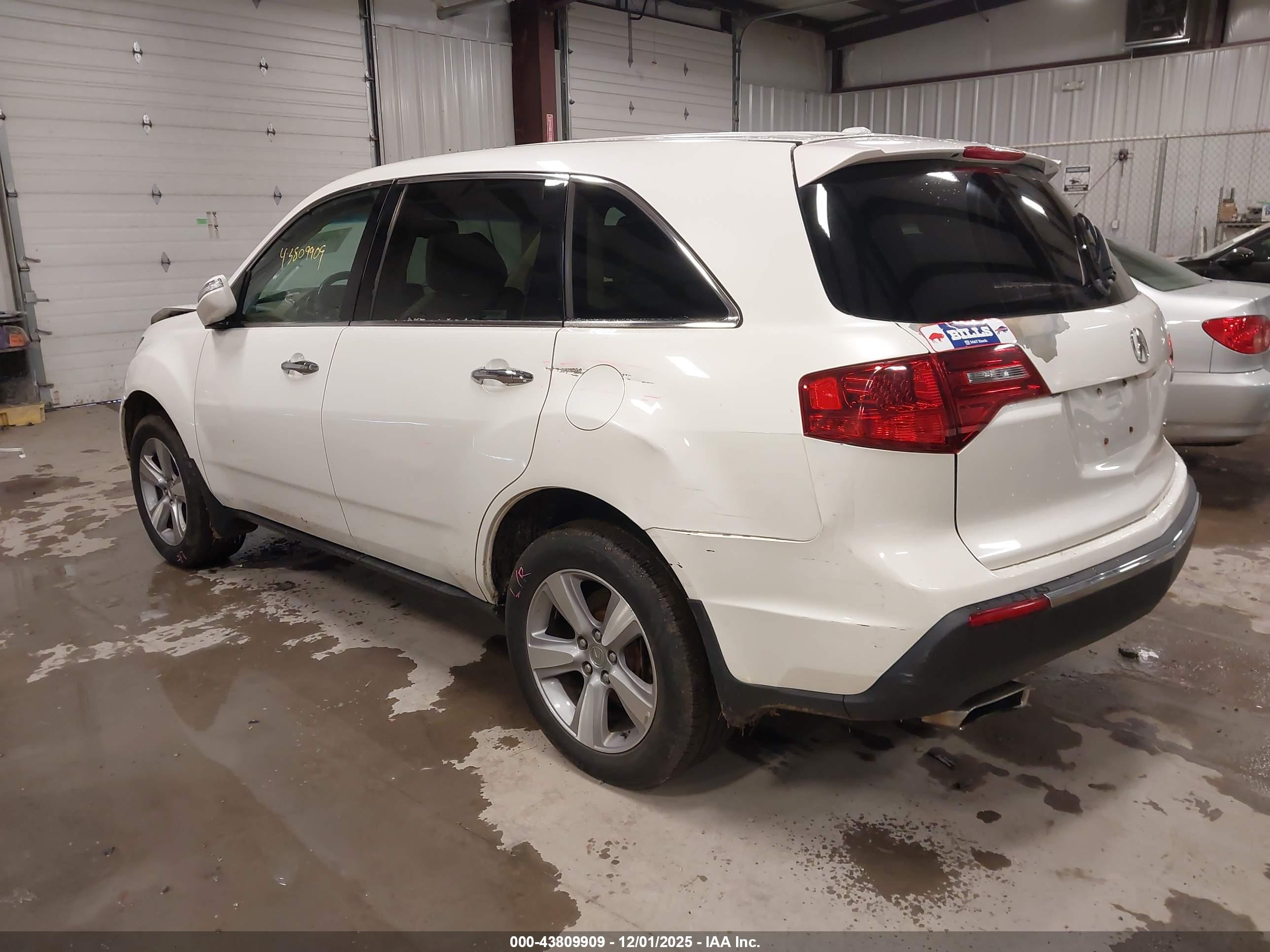 ACURA MDX image 3