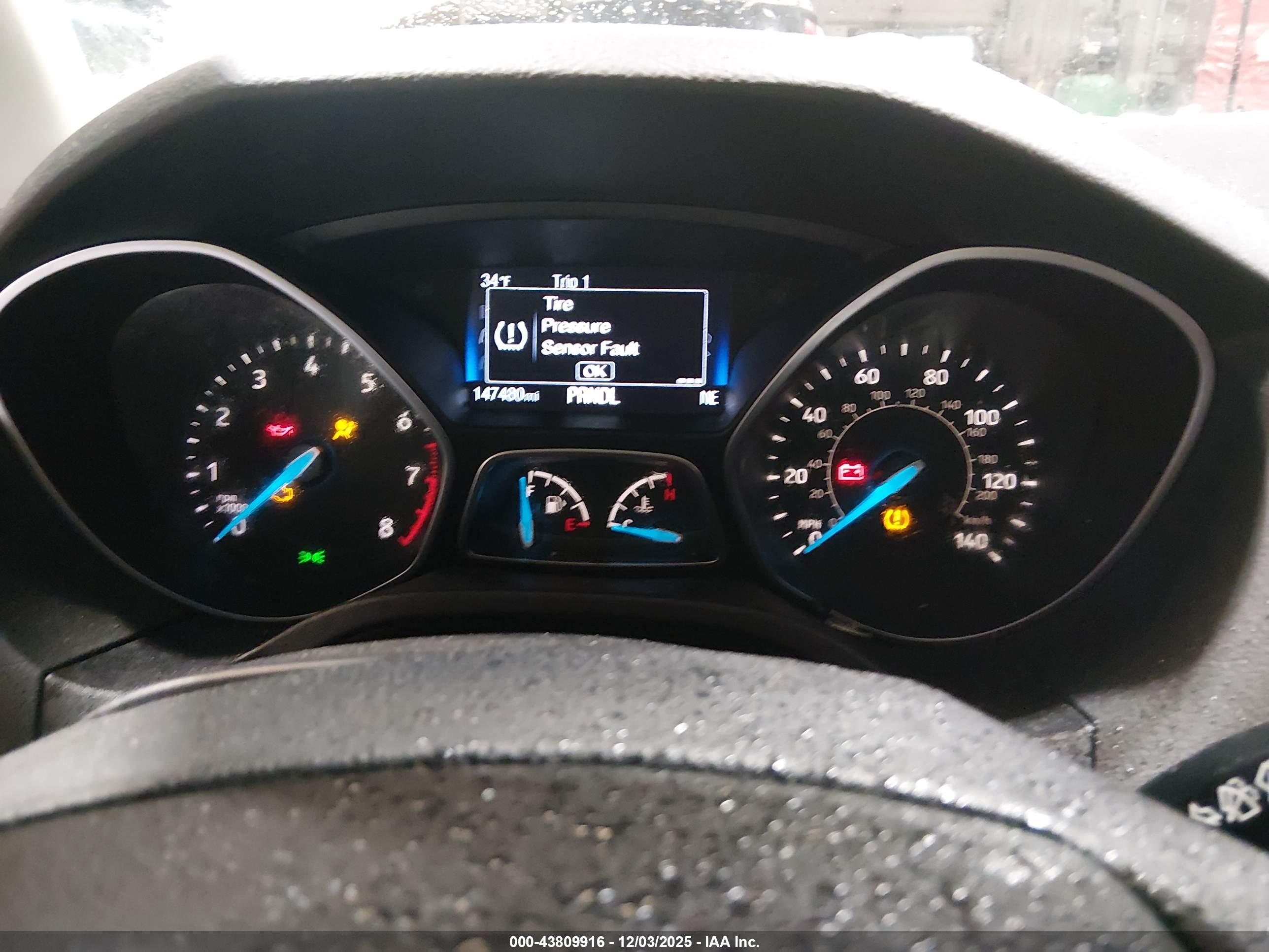 FORD FOCUS image 7