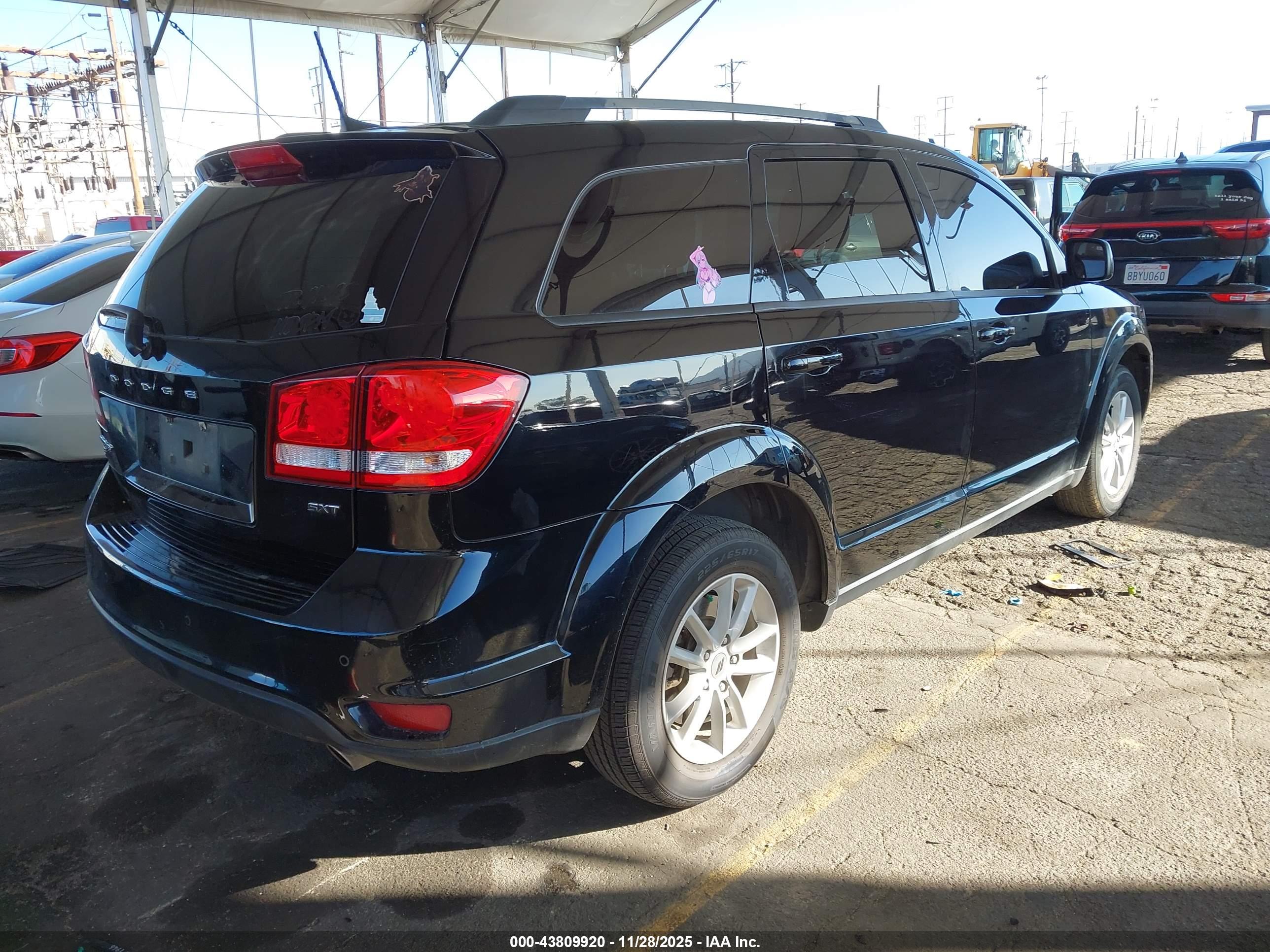 DODGE JOURNEY image 4
