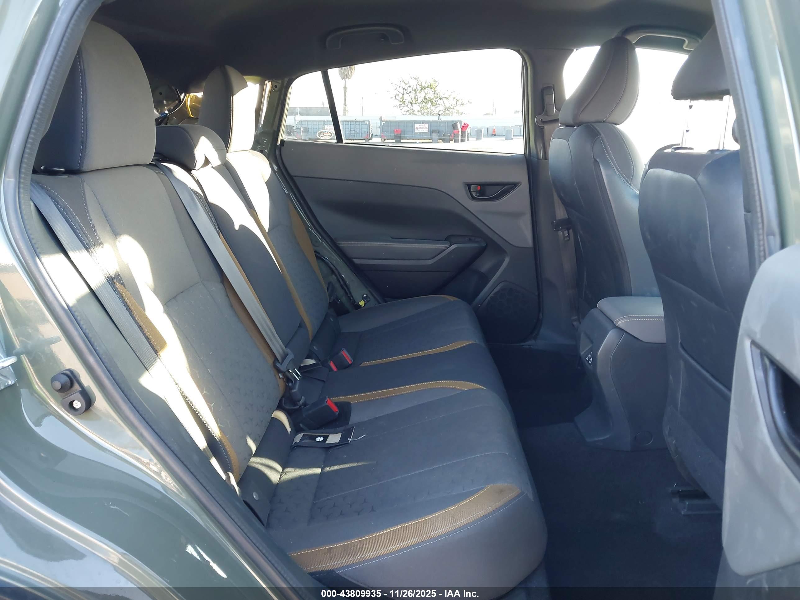 SUBARU CROSSTREK image 8