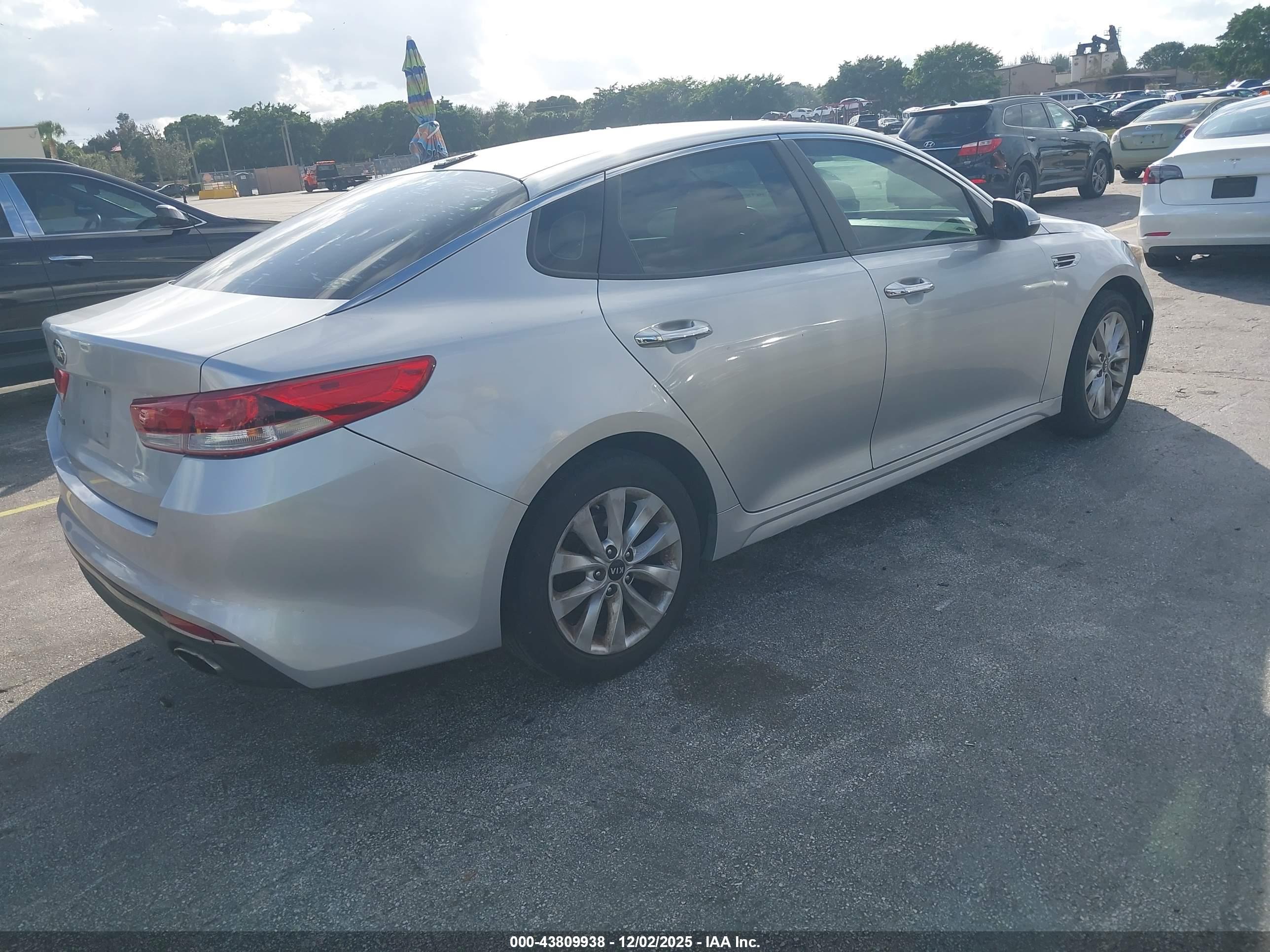KIA OPTIMA image 4