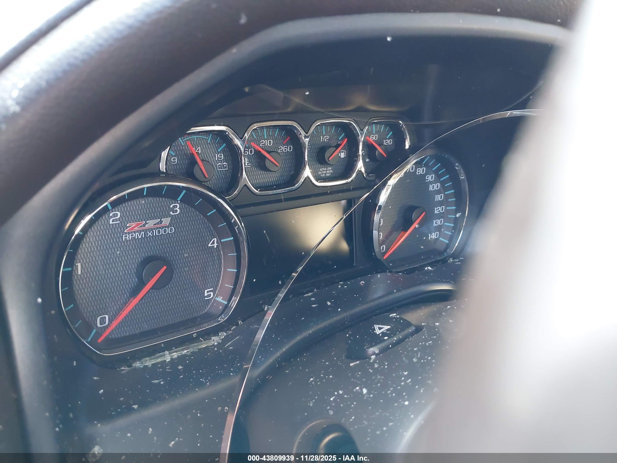 CHEVROLET SILVERADO image 7