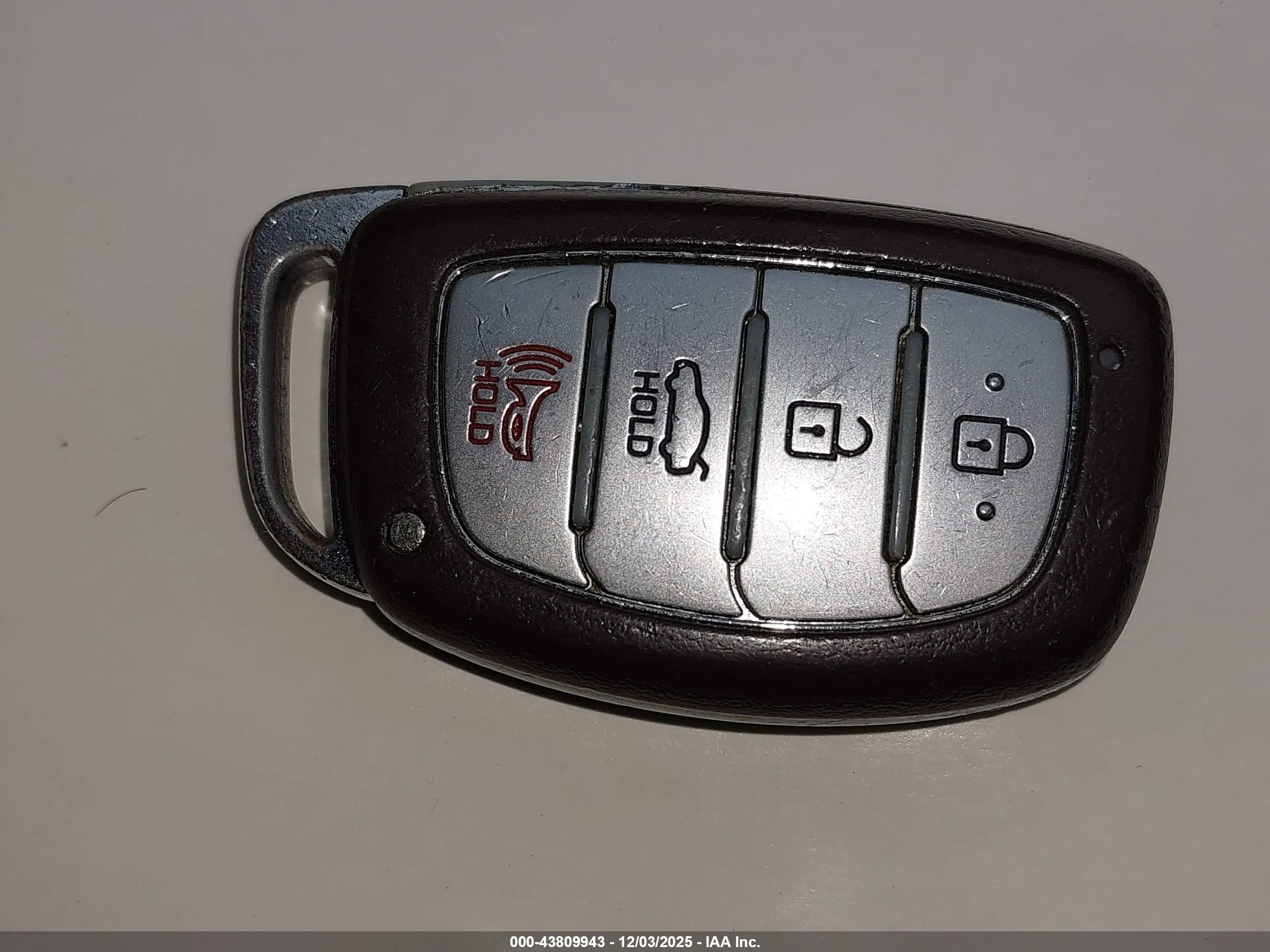 HYUNDAI ELANTRA image 11