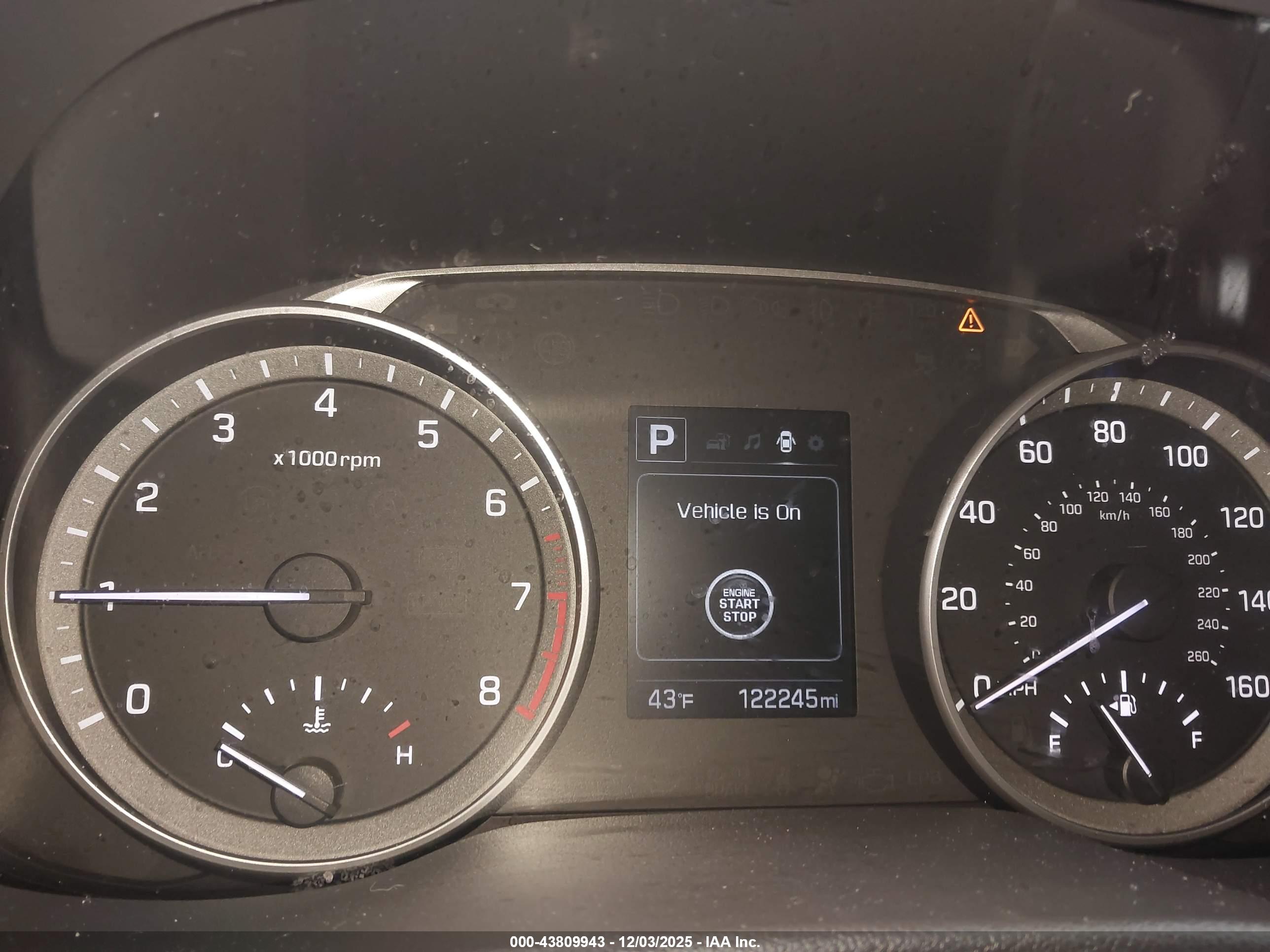 HYUNDAI ELANTRA image 7