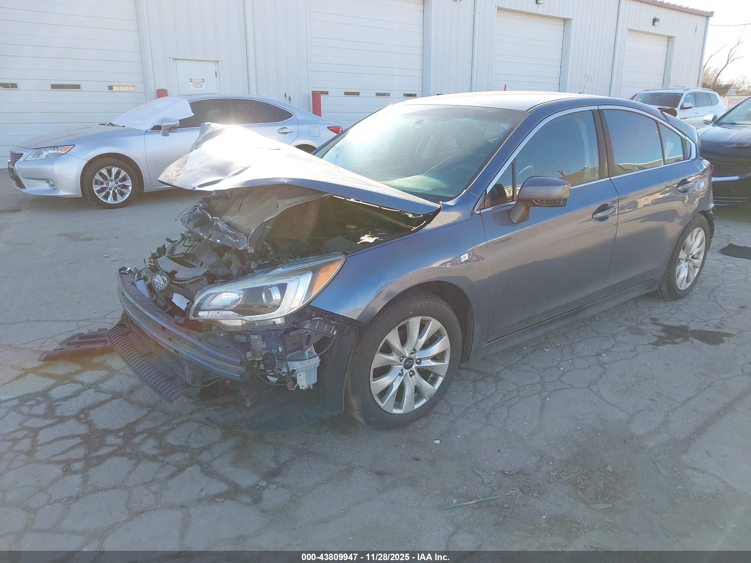 SUBARU LEGACY image 2