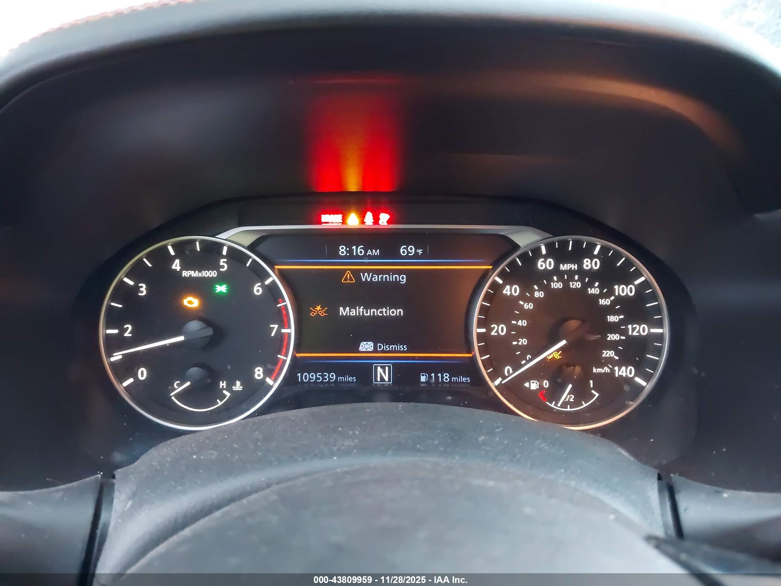 NISSAN ALTIMA image 7
