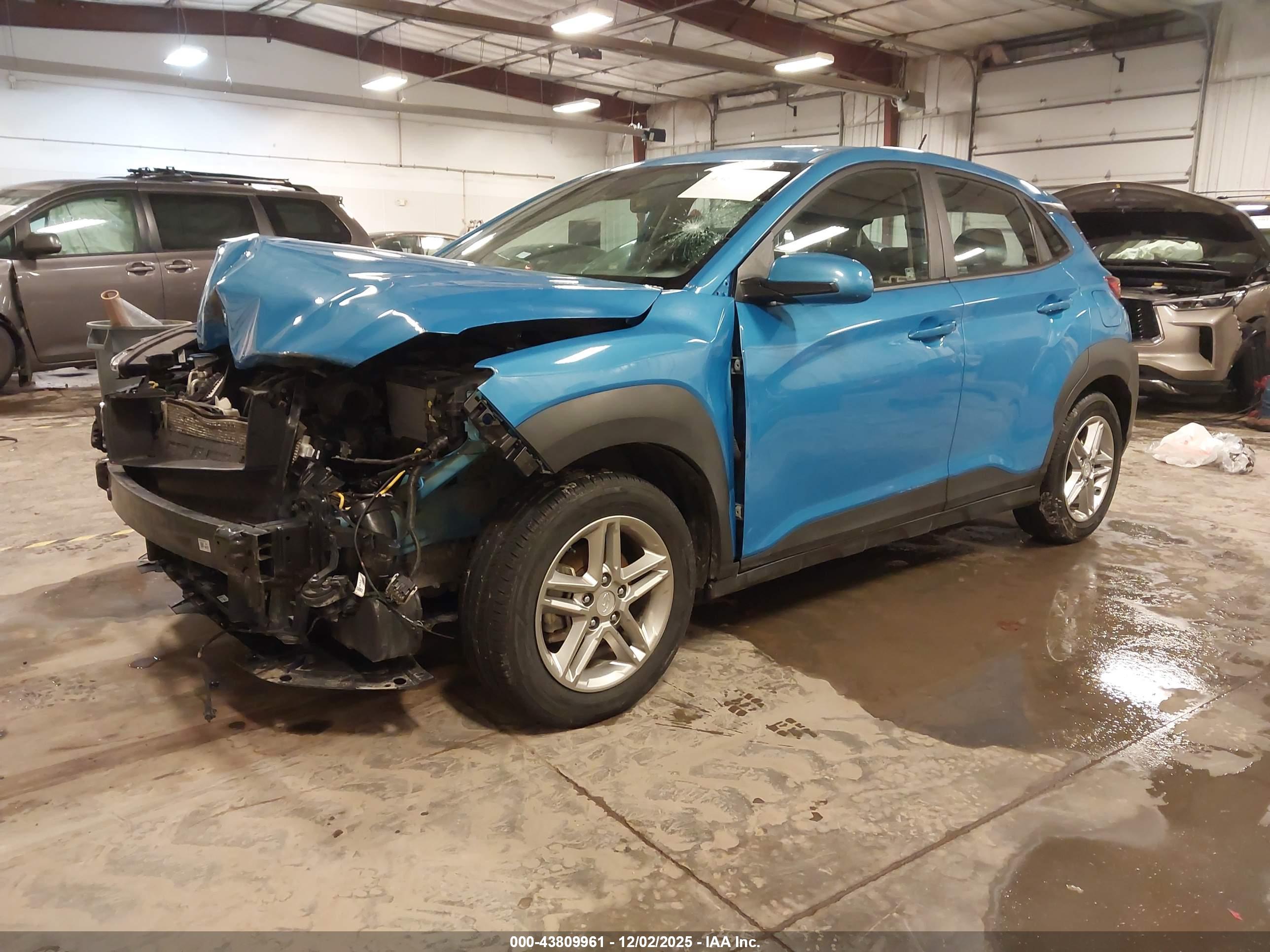 HYUNDAI KONA image 2