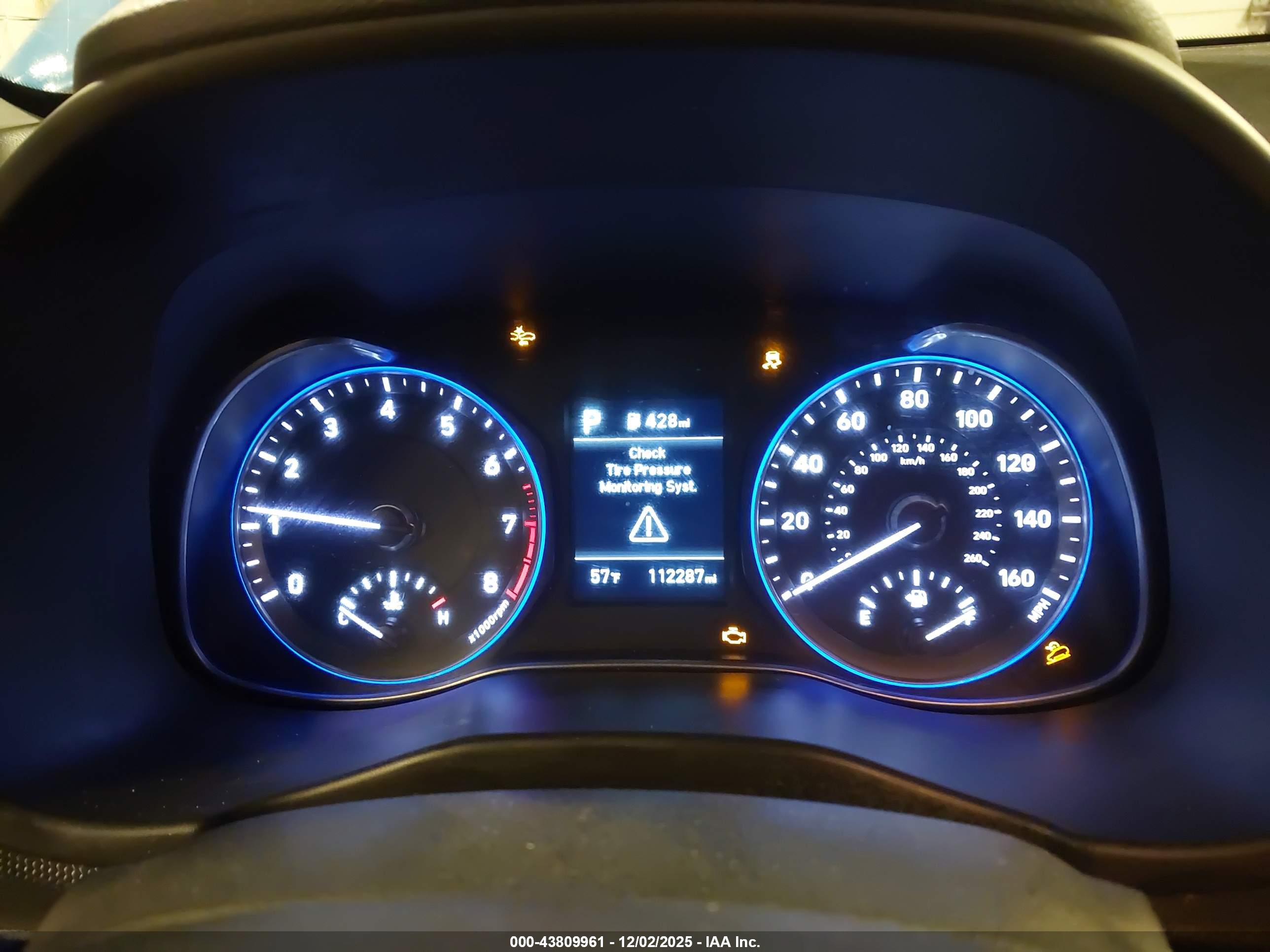 HYUNDAI KONA image 7