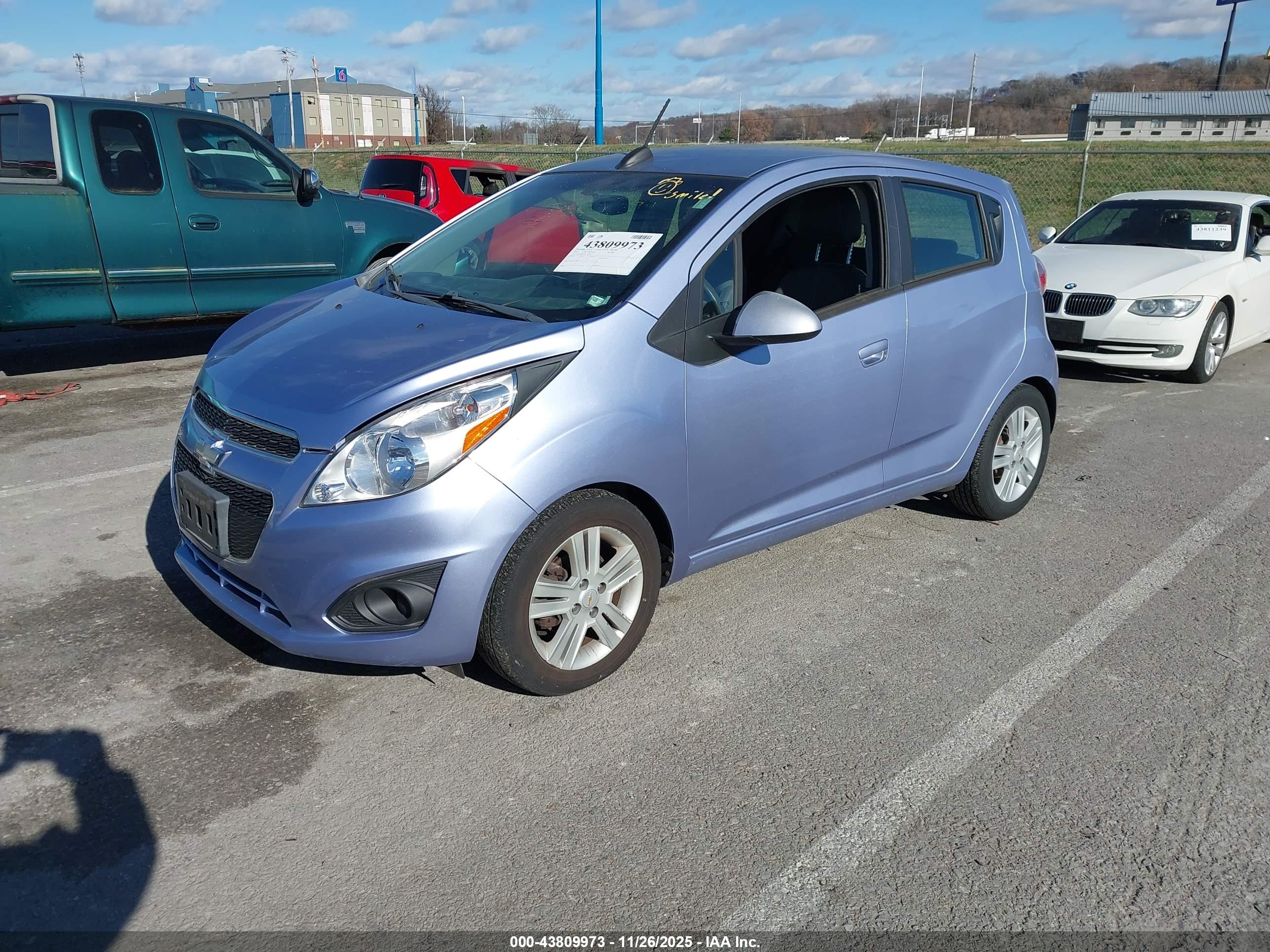 CHEVROLET SPARK image 2