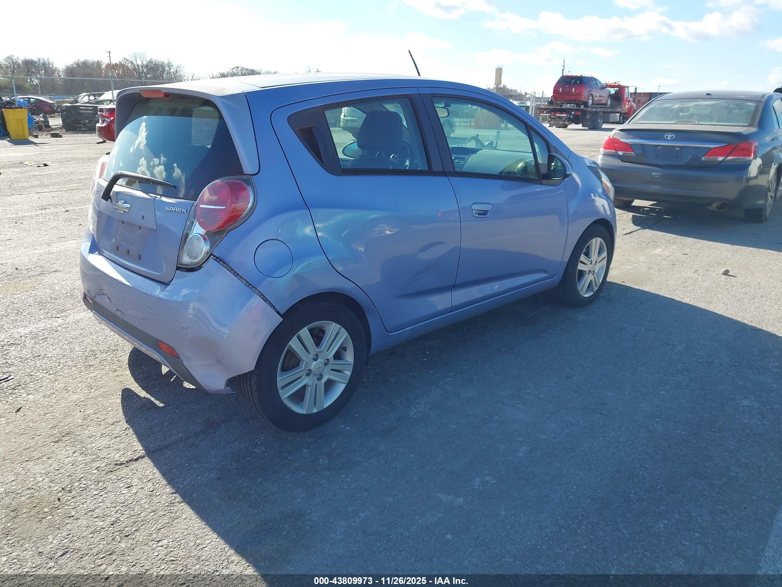 CHEVROLET SPARK image 4