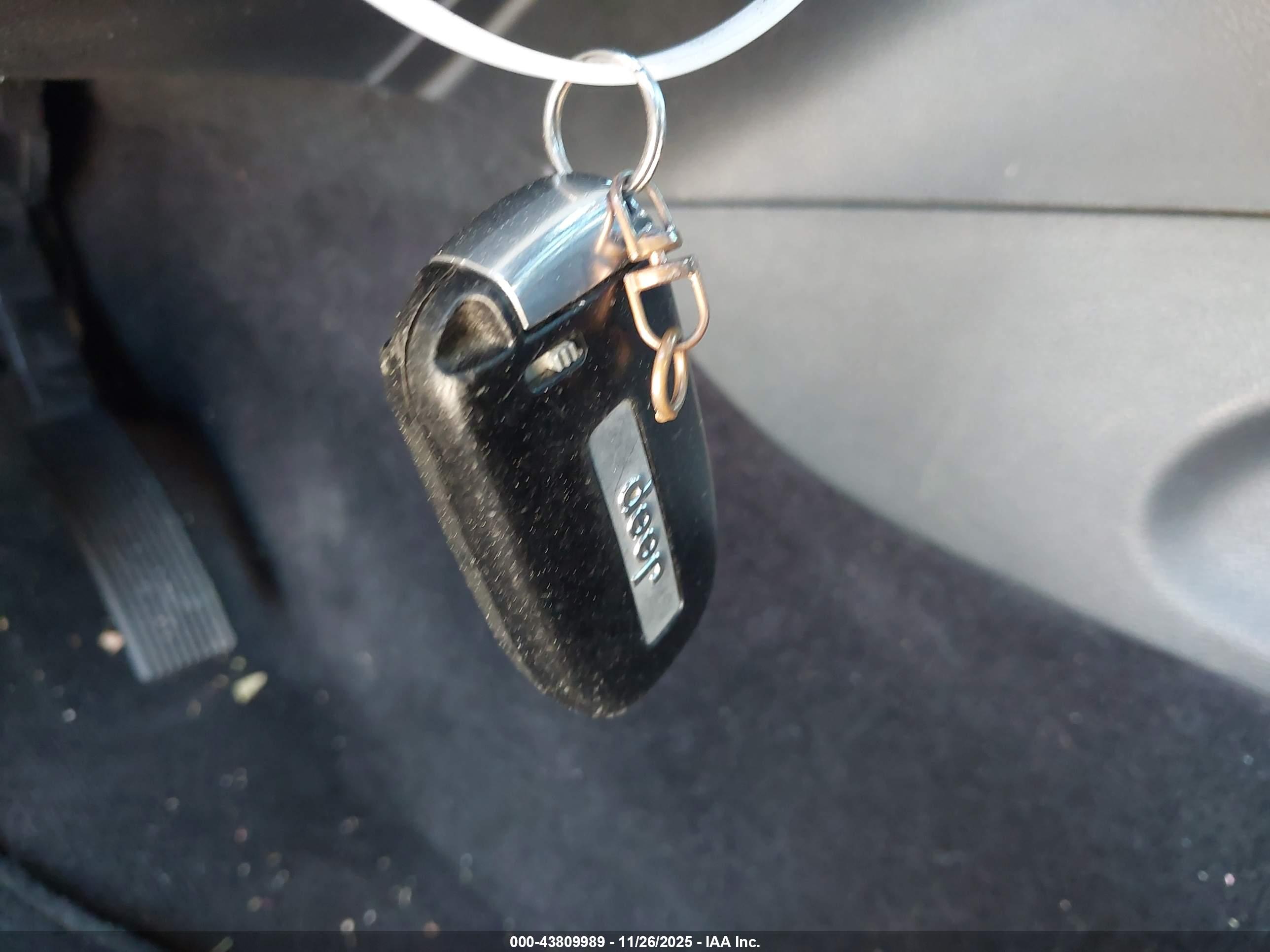 JEEP GRAND image 11