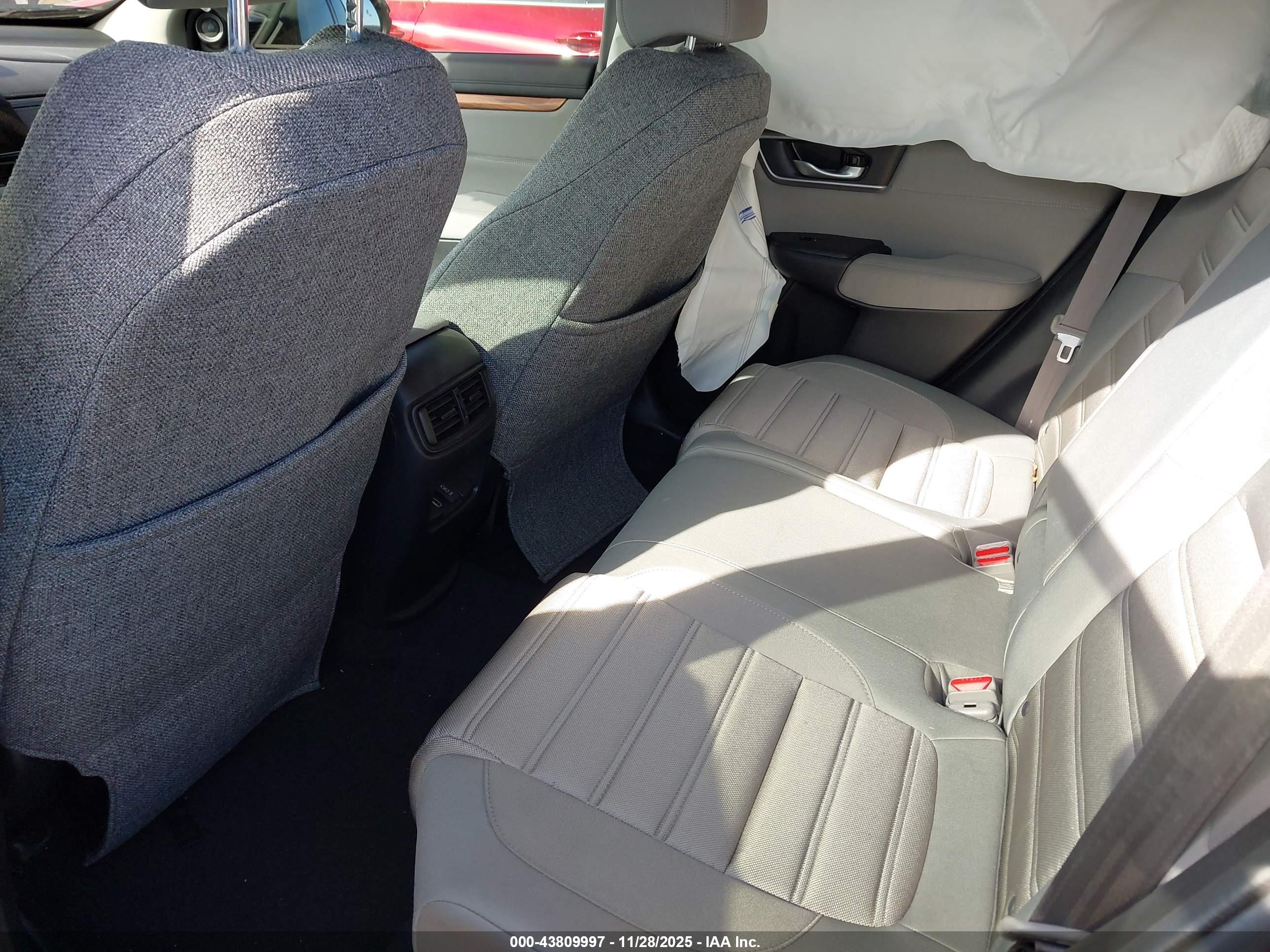 HONDA CR-V image 8