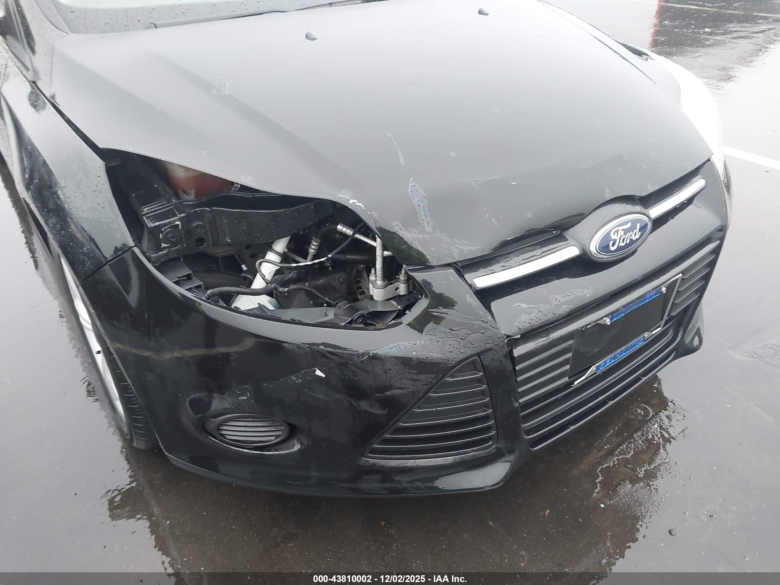 FORD FOCUS image 6