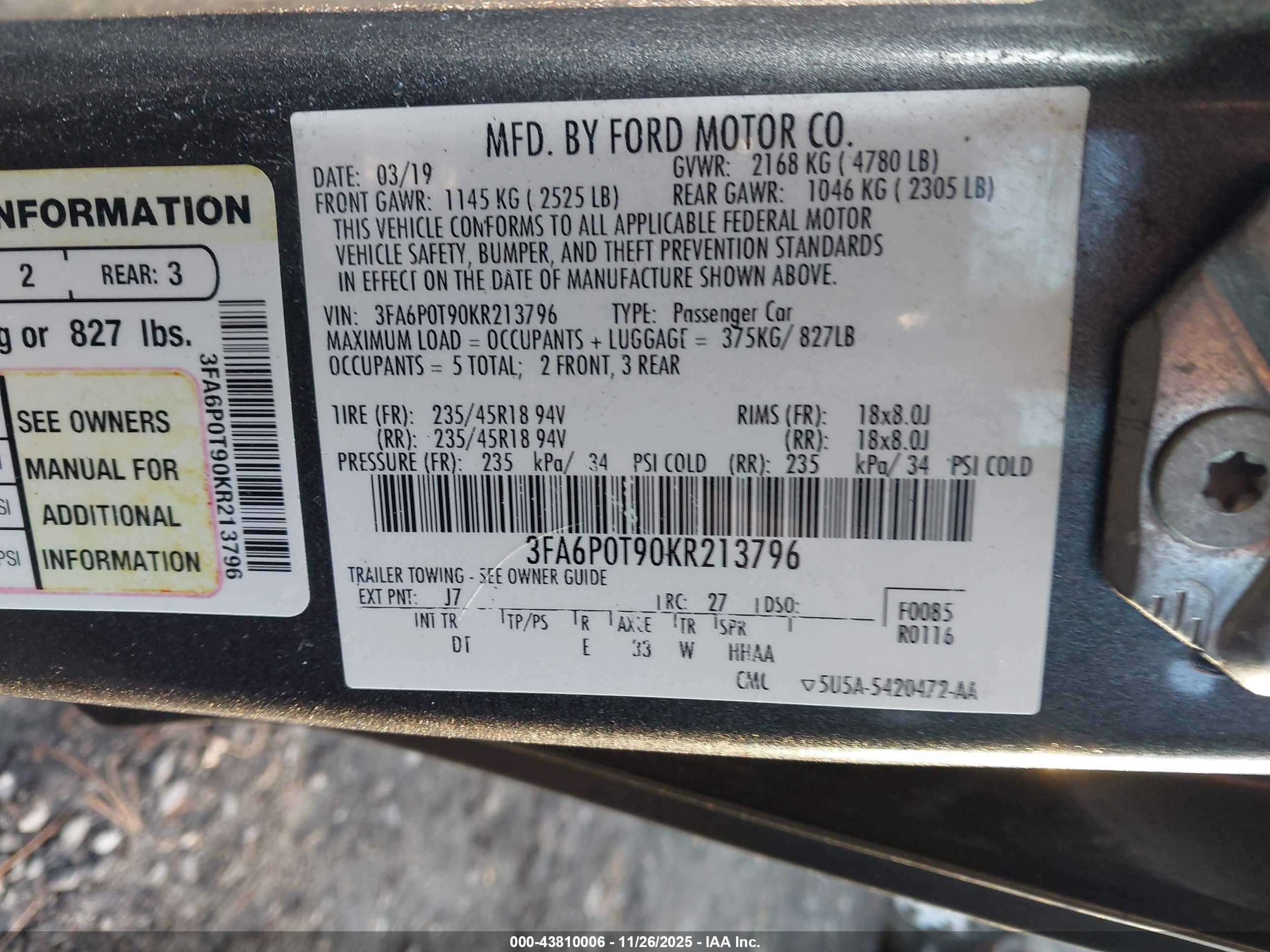 FORD FUSION image 9