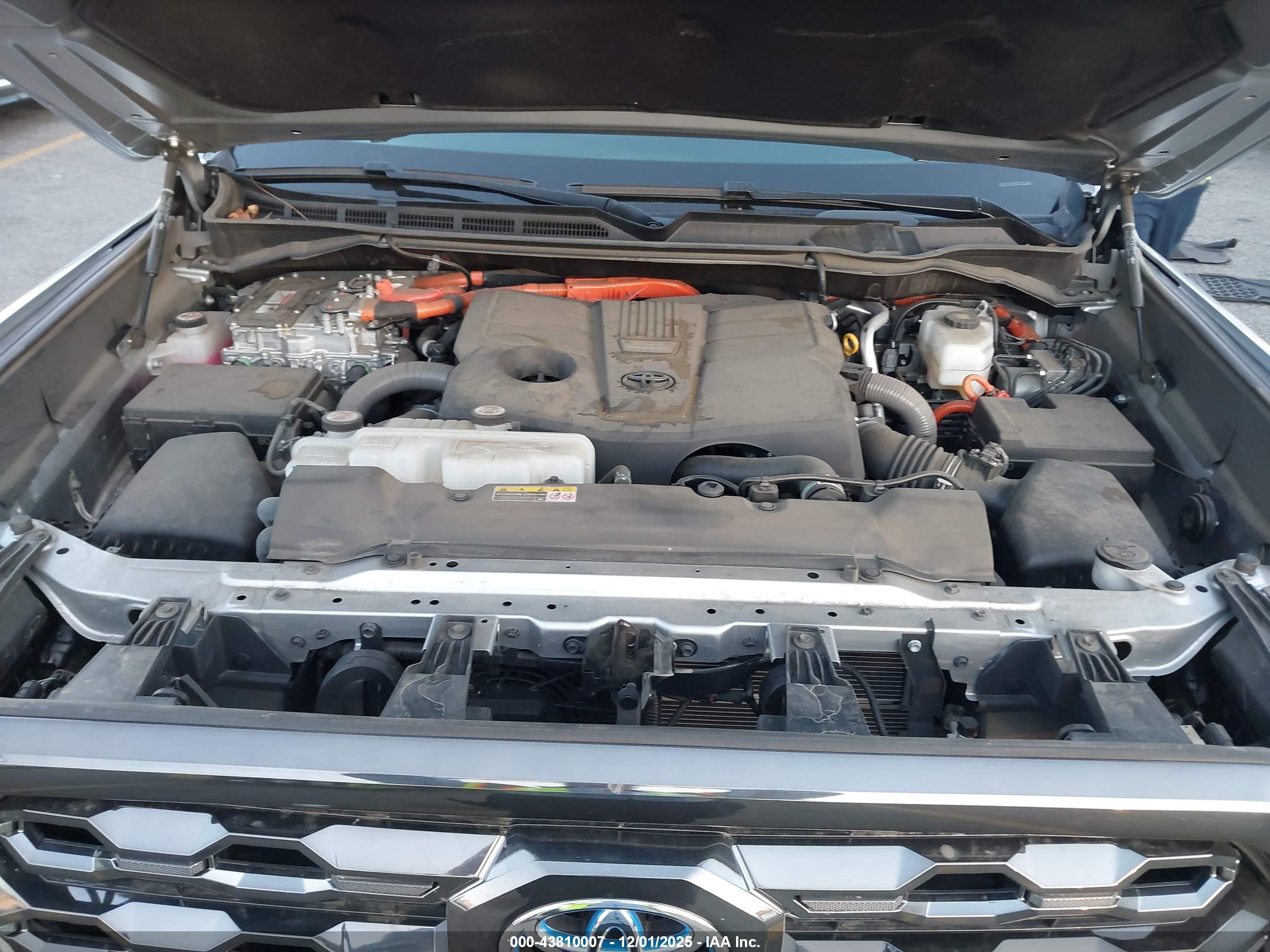 TOYOTA TUNDRA image 10