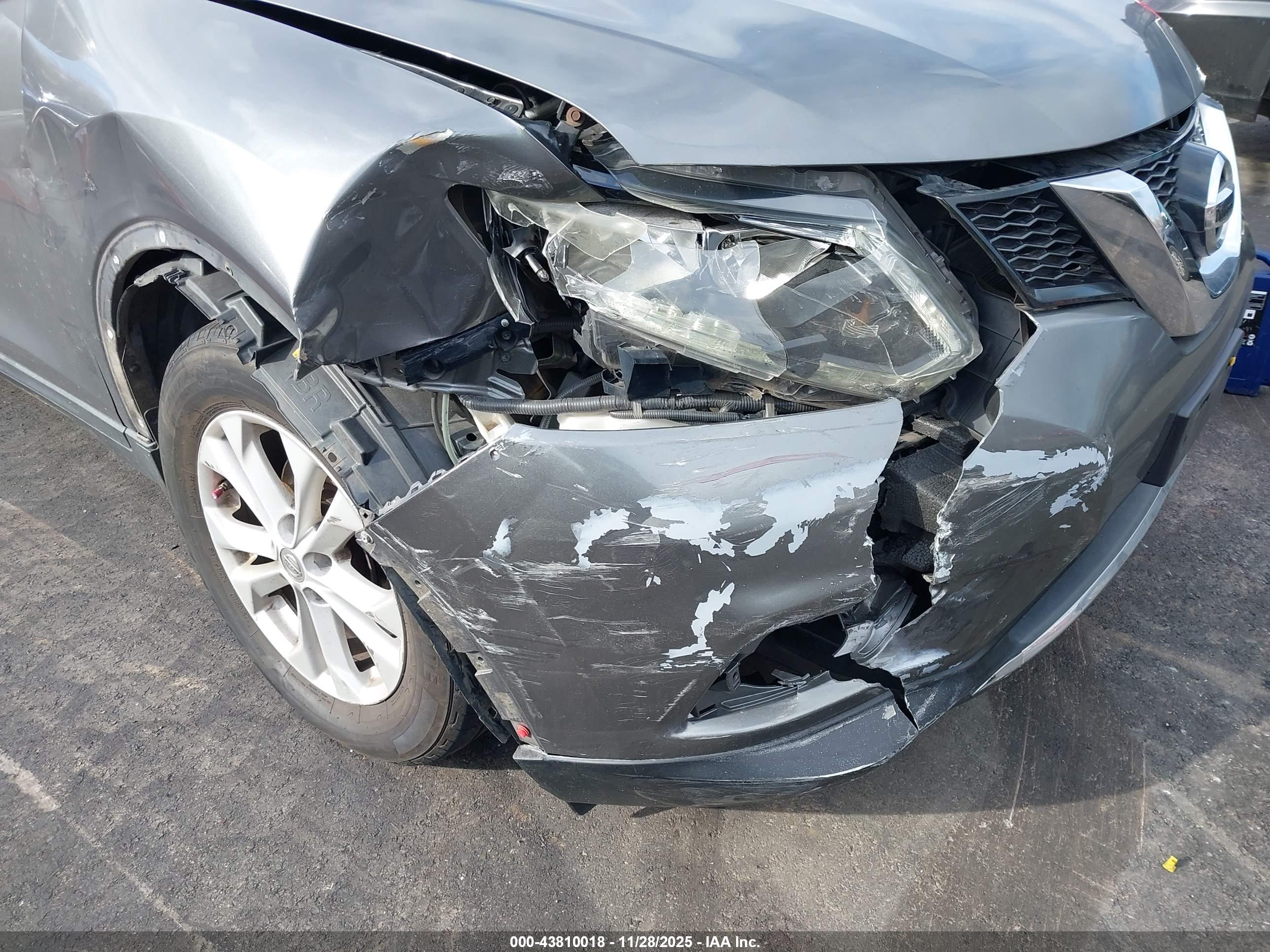 NISSAN ROGUE image 6