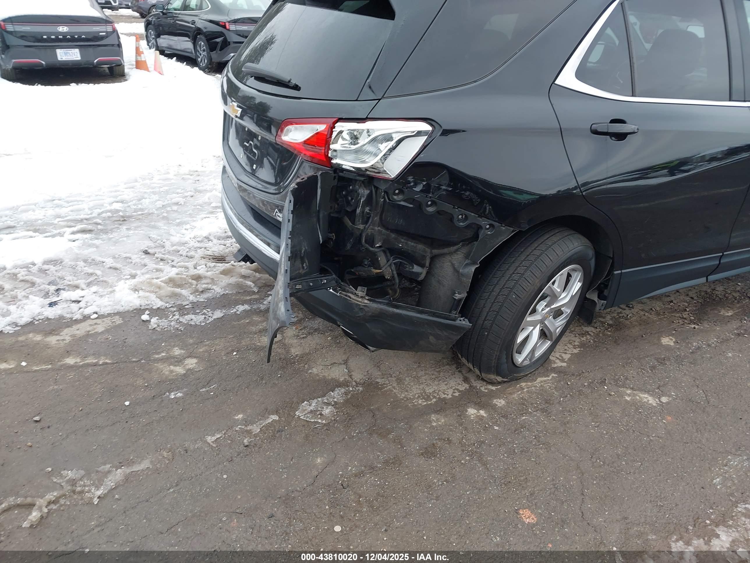 CHEVROLET EQUINOX image 6
