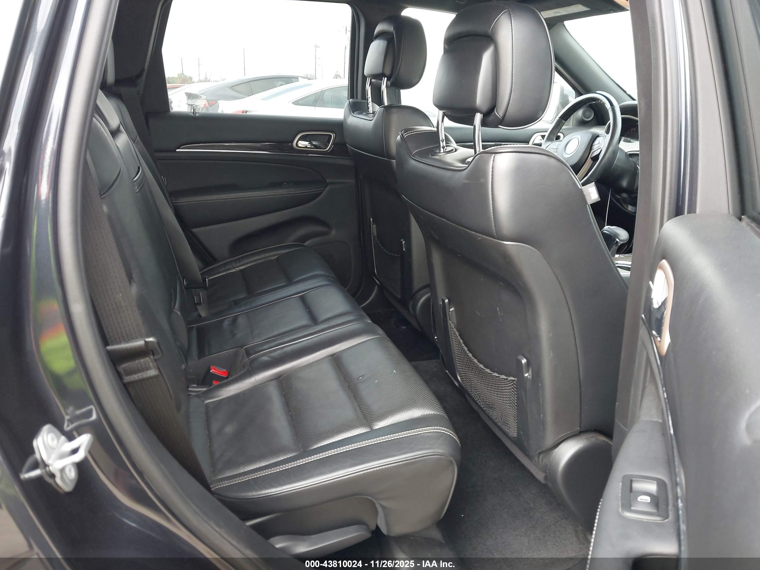 JEEP GRAND image 8