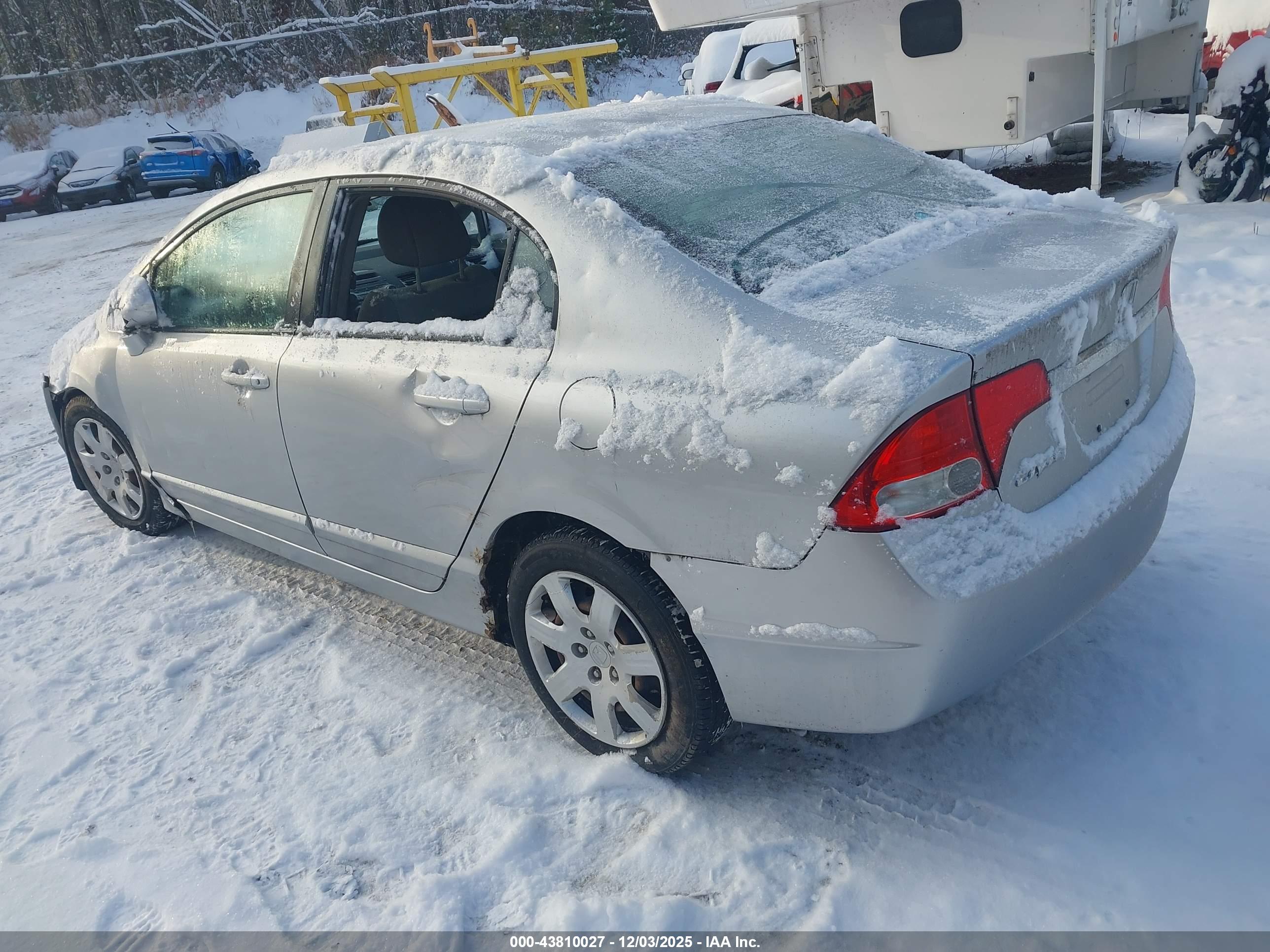 HONDA CIVIC image 3